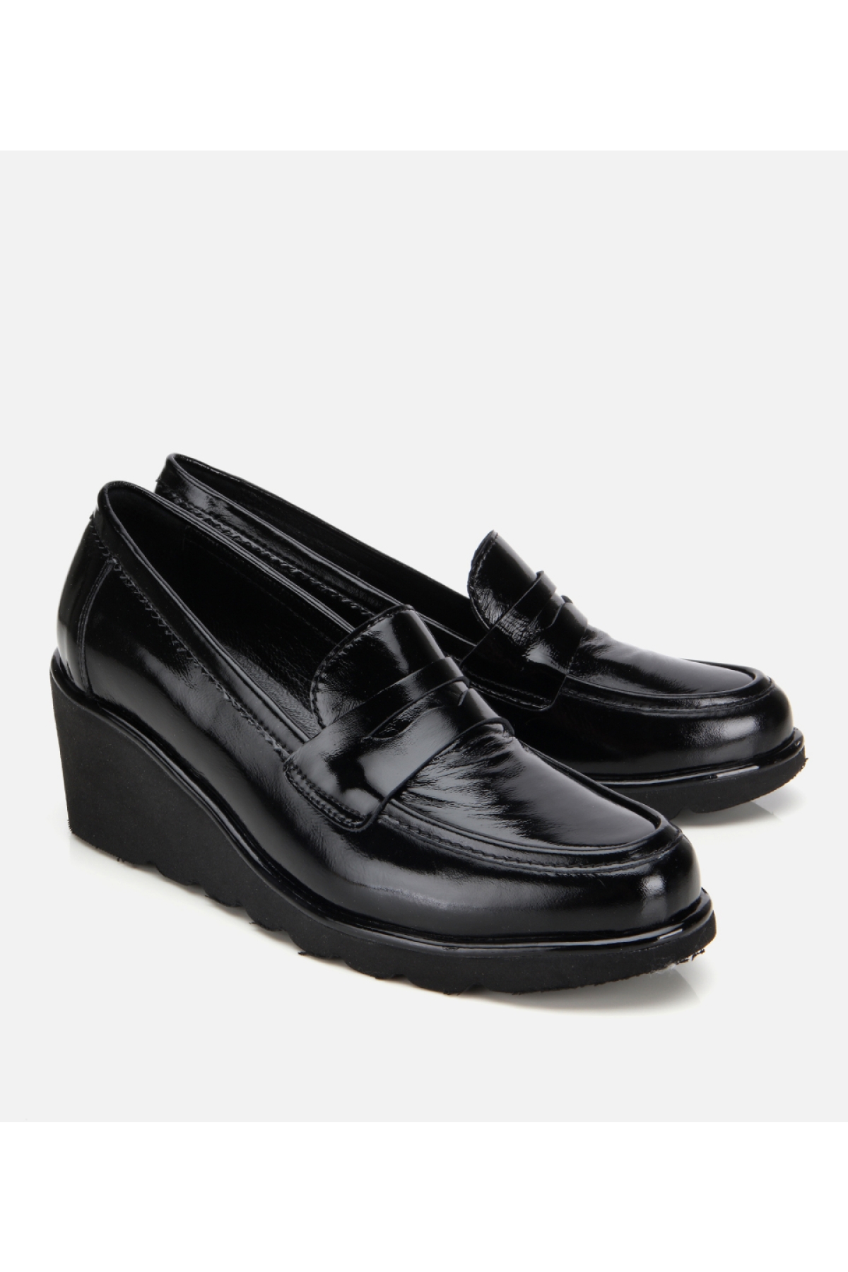 Kadın Rugan Deri Siyah Dolgu topuklu Günlük Loafer - Görsel 2