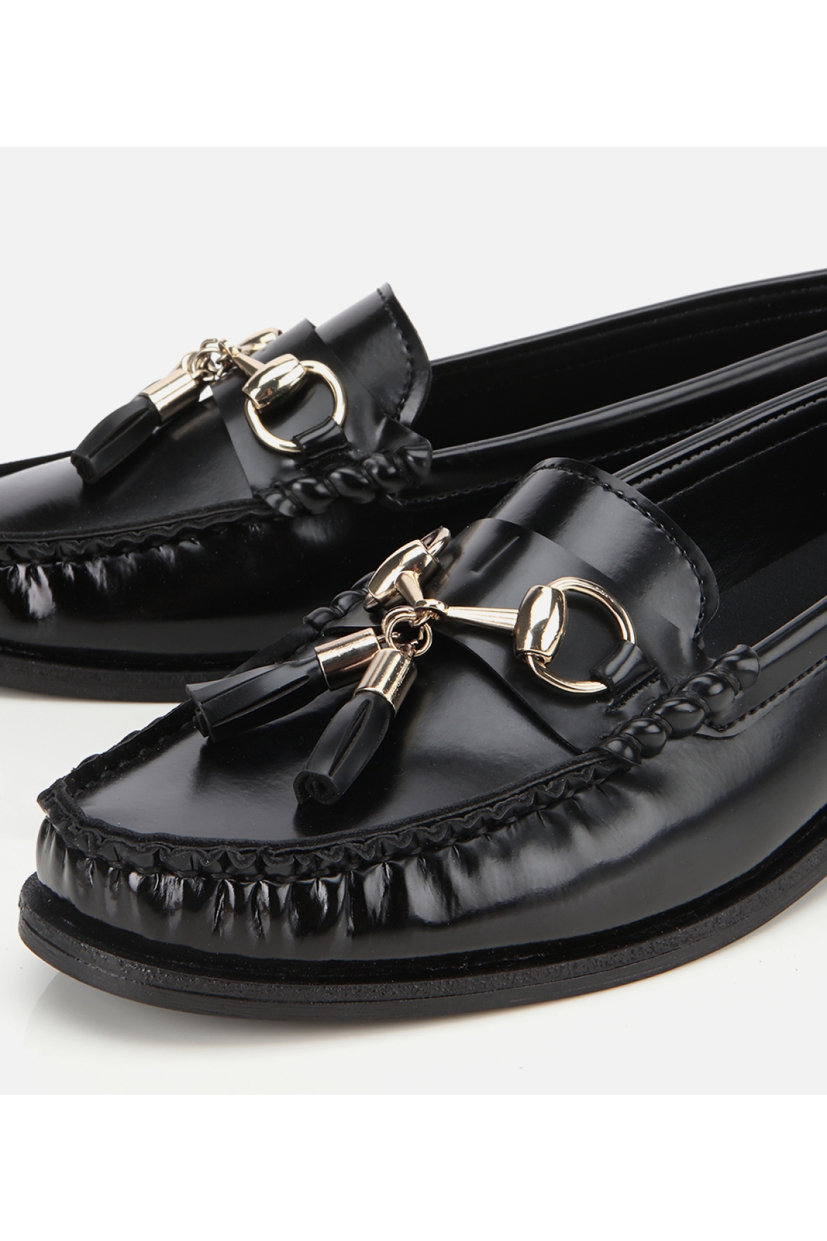 Kadın Rugan Siyah Püsküllü Klasik Loafer - Görsel 4