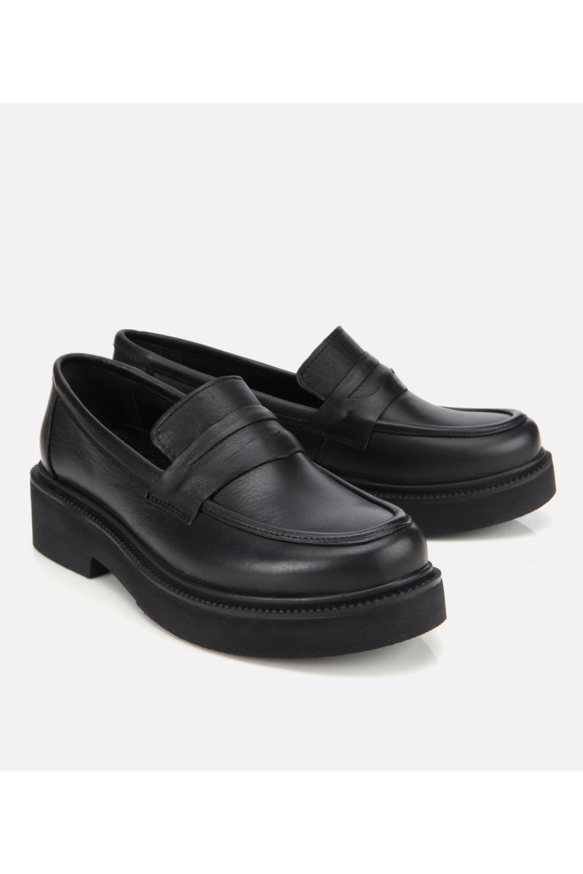Kadın Deri Siyah Kalın Tabanlı Klasik Loafer - Görsel 3