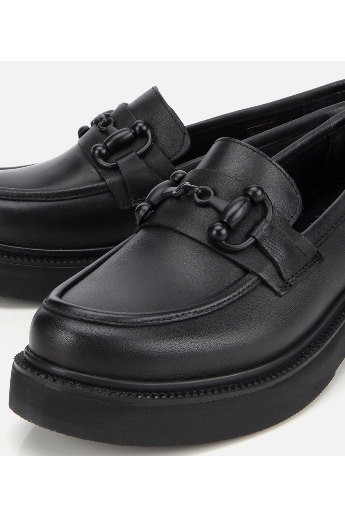 Kadın Deri Siyah Kalın Tabanlı Klasik Loafer - Görsel 4