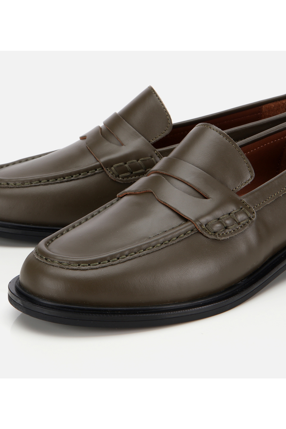 Kadın Deri Haki Yumuşak Dokulu Klasik Loafer - Görsel 4