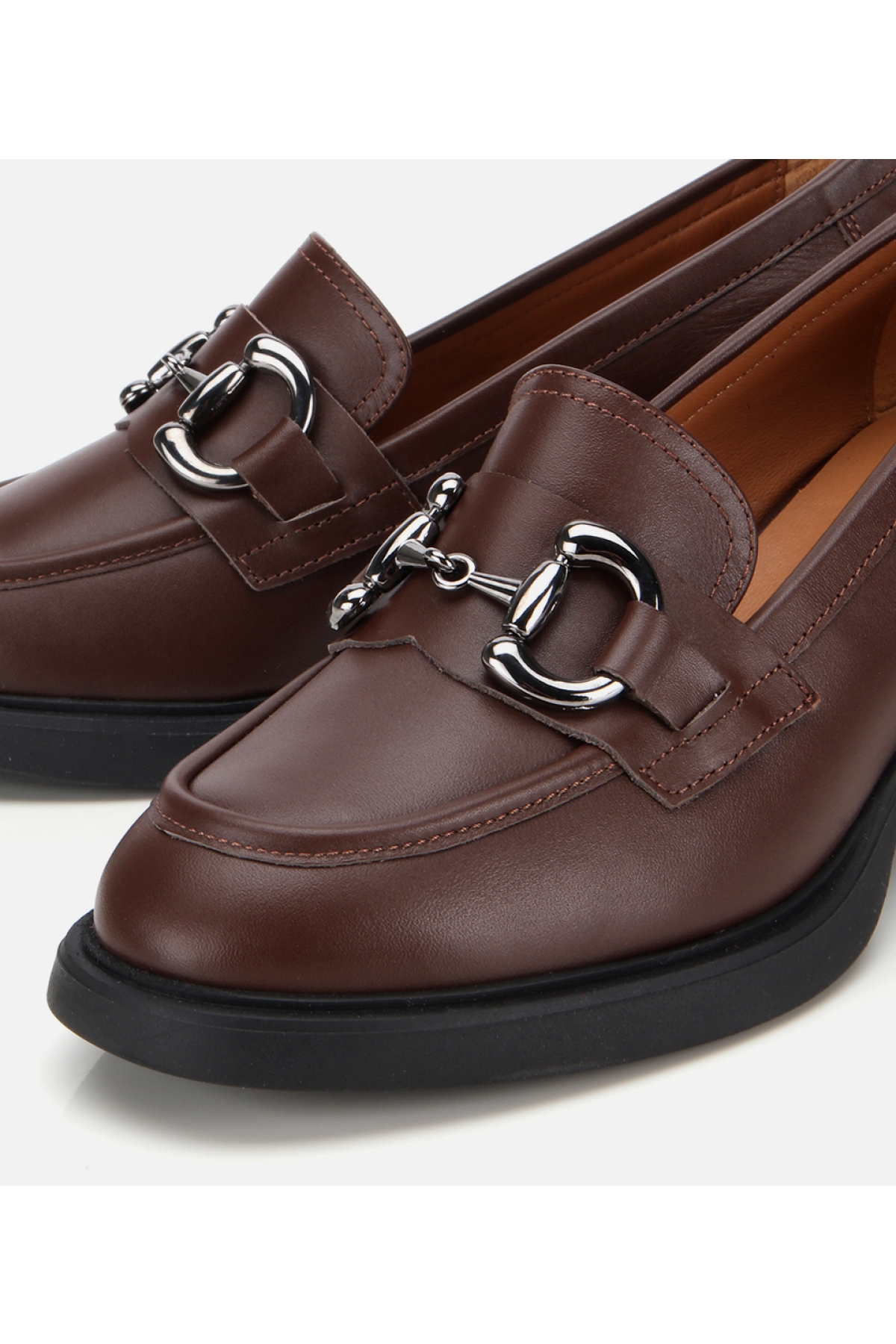 Kadın Deri Kahverengi Tokalı Yüksek Topuklu Klasik Loafer - Görsel 4