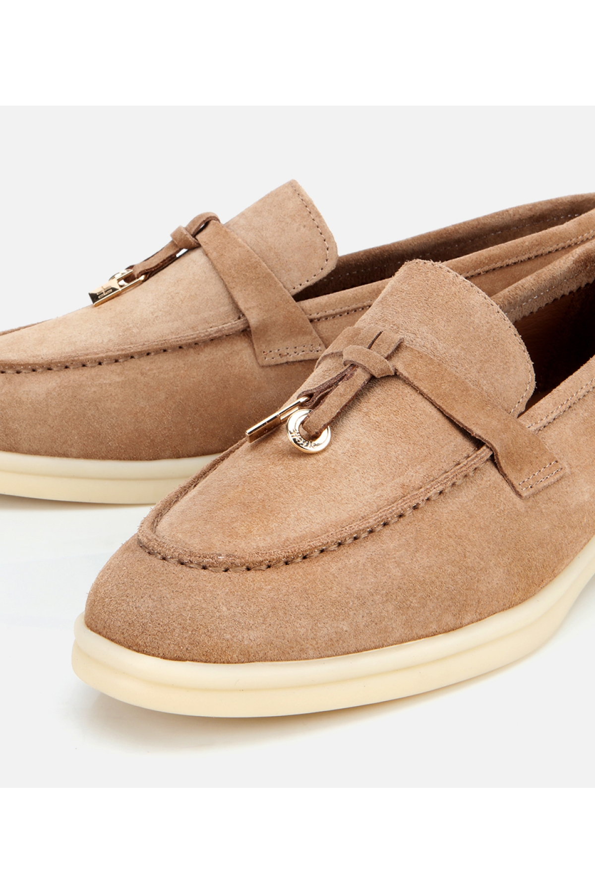 Kadın Süet Deri Bej Gold Aksesuarlı Klasik Loafer - Görsel 3