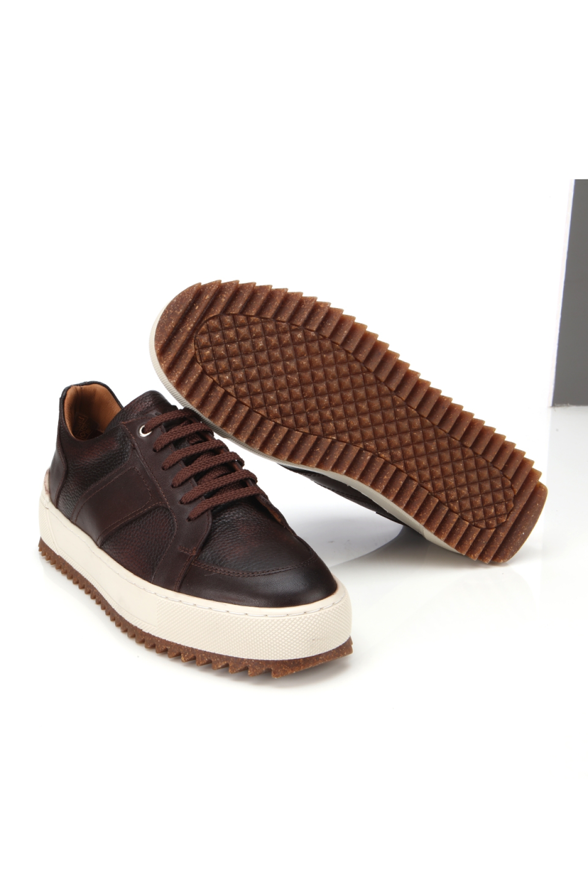 Erkek Deri Kahverengi Yumuşak Dokulu Kalın Tabanlı Spor Ayakkabı - Görsel 6