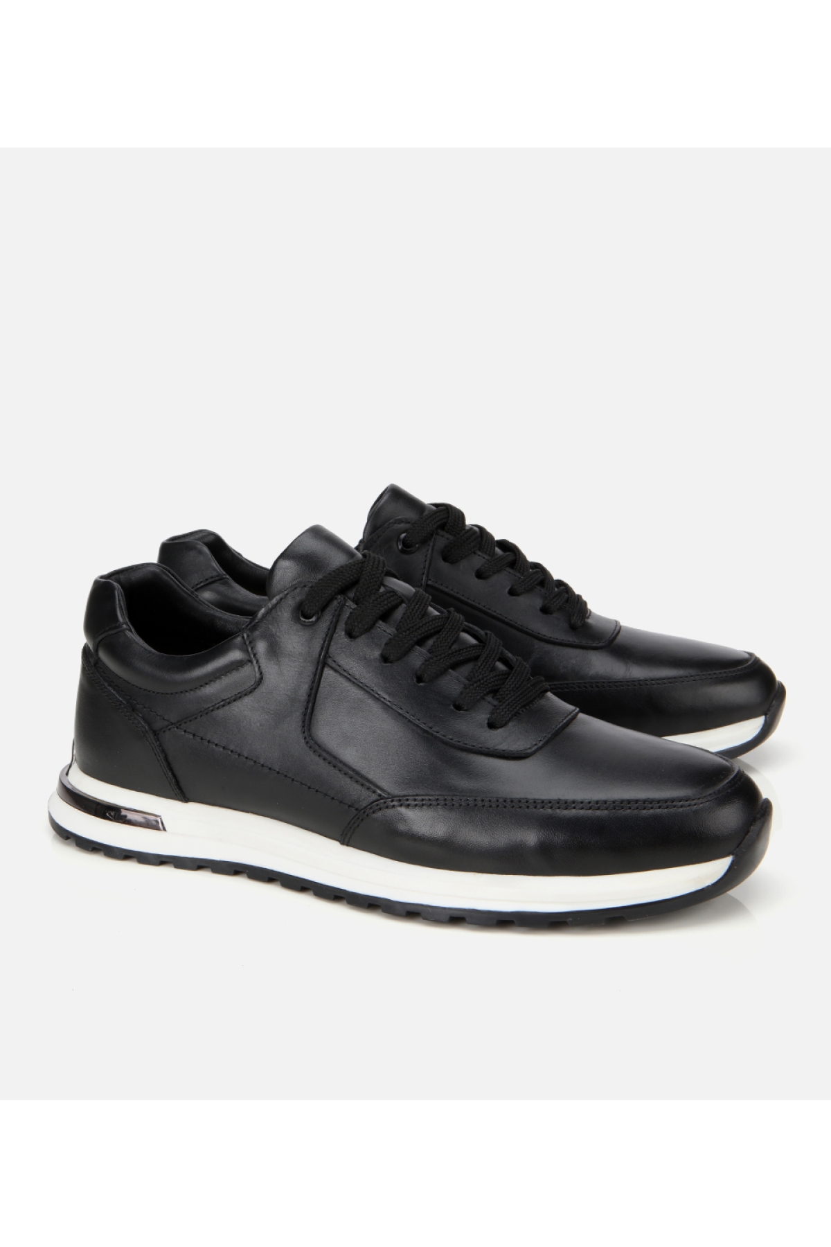 Erkek Deri Siyah Metal Detaylı Spor Ayakkabı - Görsel 2