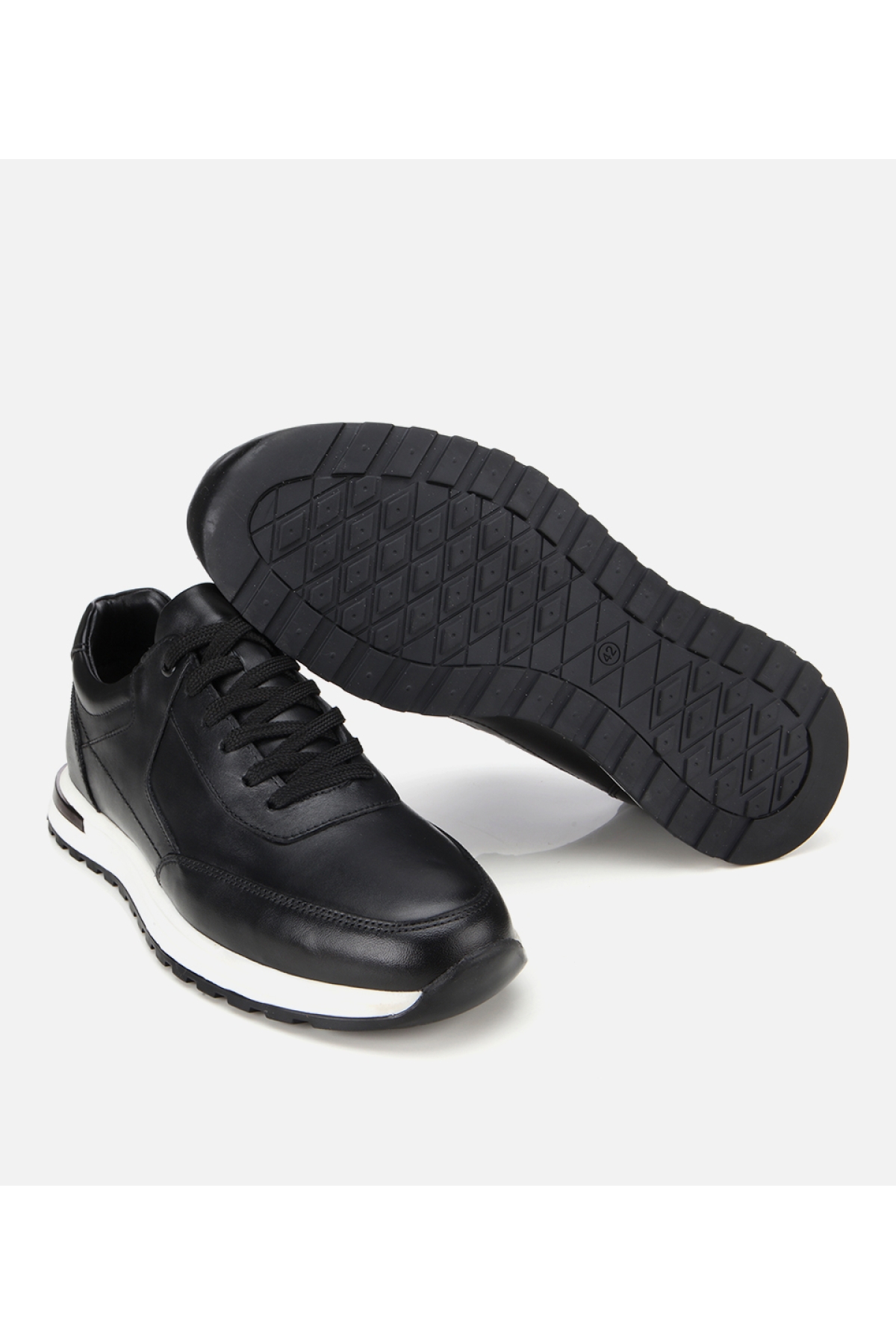Erkek Deri Siyah Metal Detaylı Spor Ayakkabı - Görsel 6