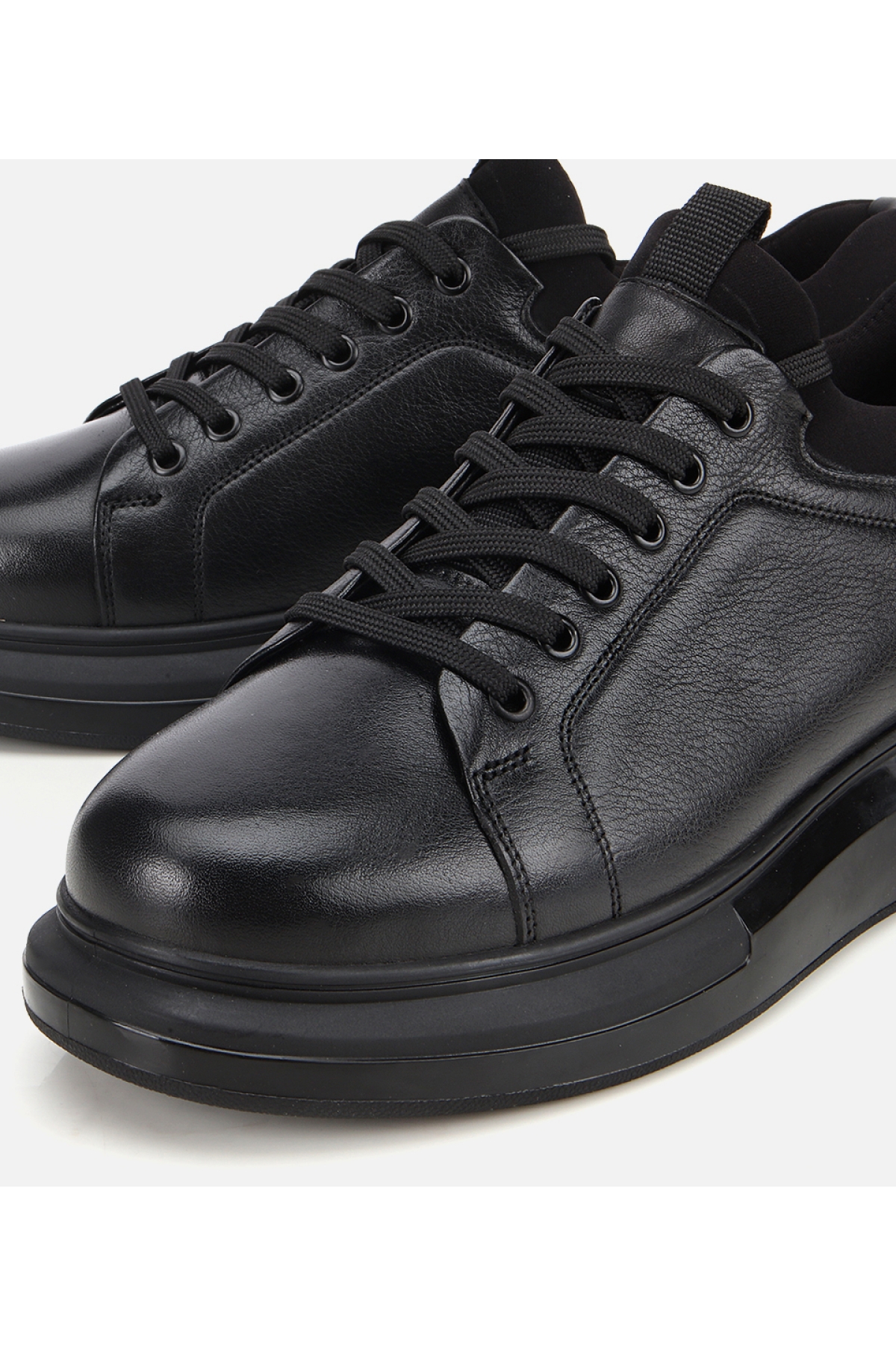 Erkek Deri Siyah Kalın Tabanlı Spor Ayakkabı - Görsel 3