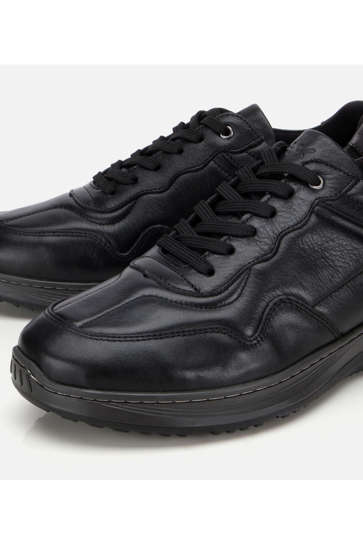 Erkek Deri Siyah Dikiş Detaylı Comfort Spor Ayakkabı - Görsel 3