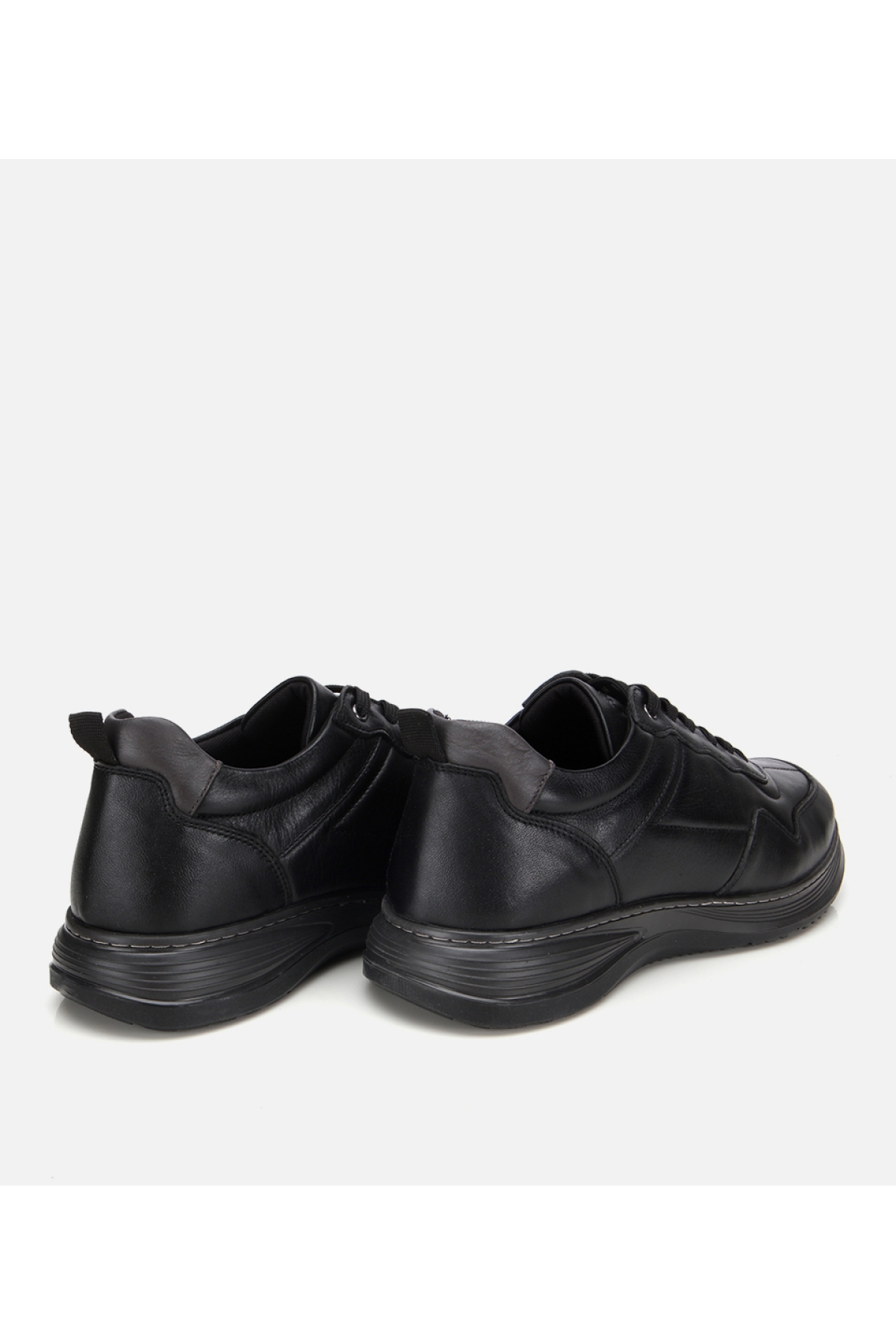 Erkek Deri Siyah Dikiş Detaylı Comfort Spor Ayakkabı - Görsel 4