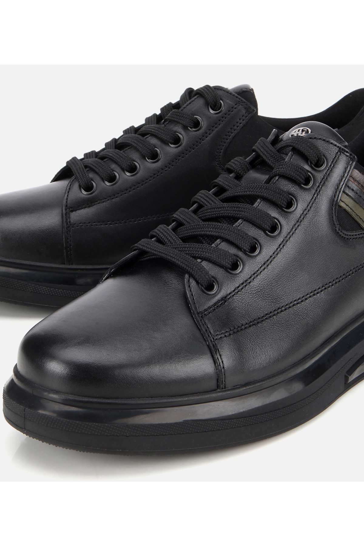 Erkek Deri Siyah Yumuşak Dokulu Esnek Tabanlı Spor Ayakkabı - Görsel 3