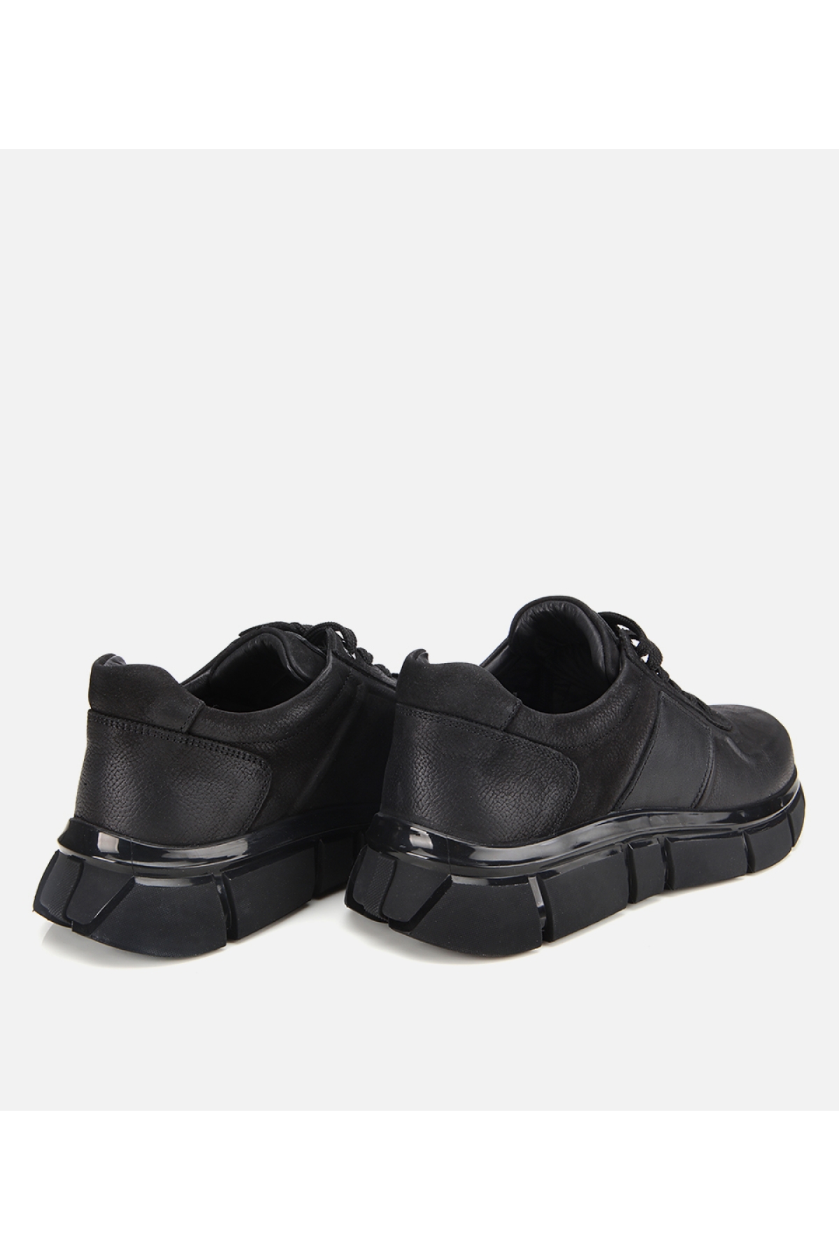 Erkek Nubuk Deri Siyah Kalın Tabanlı Spor Ayakkabı - Görsel 4