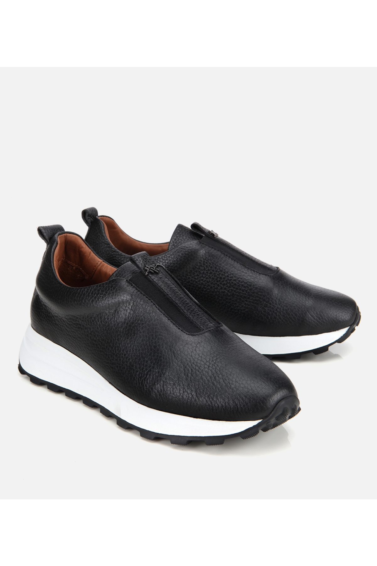 Kadın Deri Siyah Lastik Detaylı Spor Ayakkabı - Görsel 2