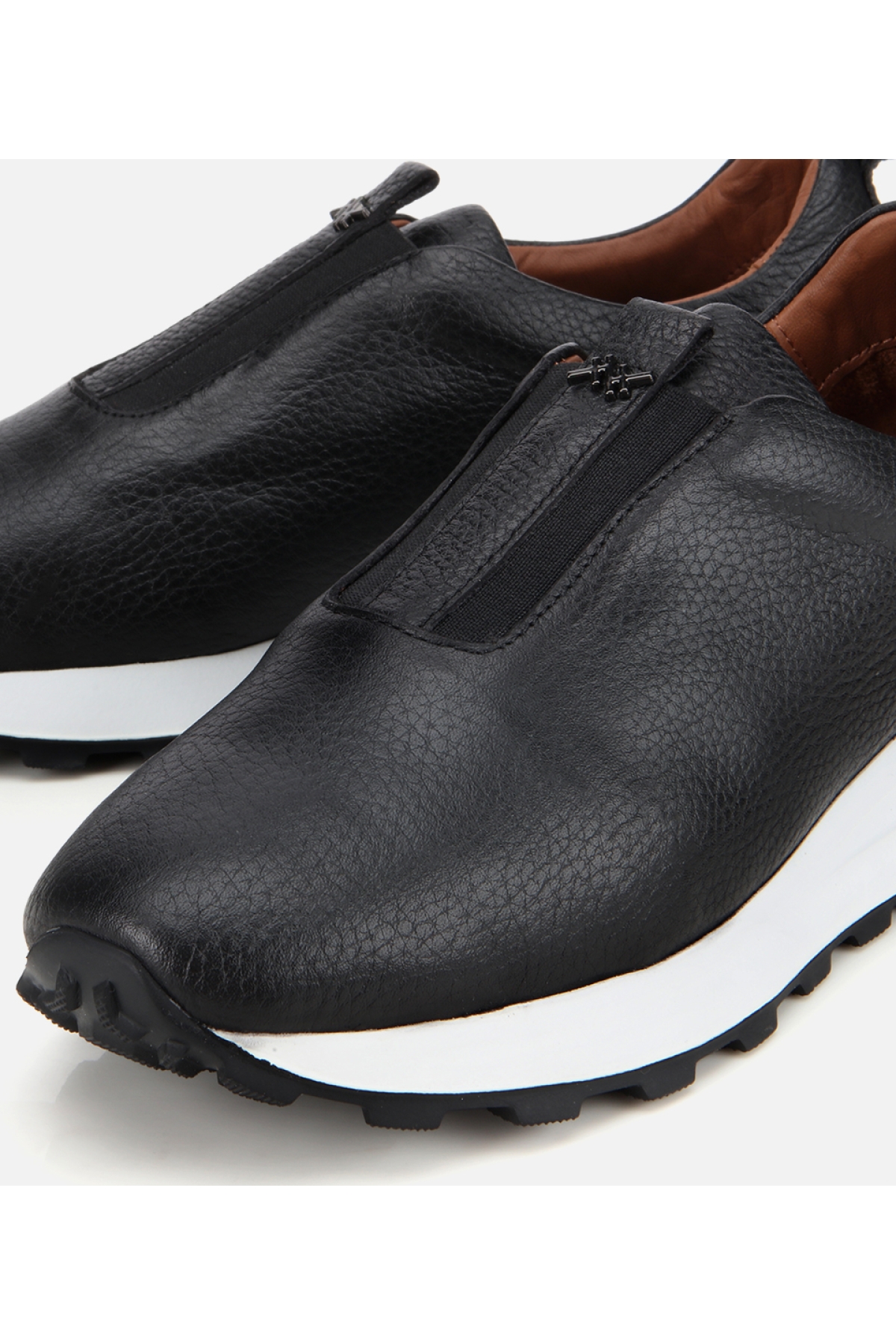 Kadın Deri Siyah Lastik Detaylı Spor Ayakkabı - Görsel 3