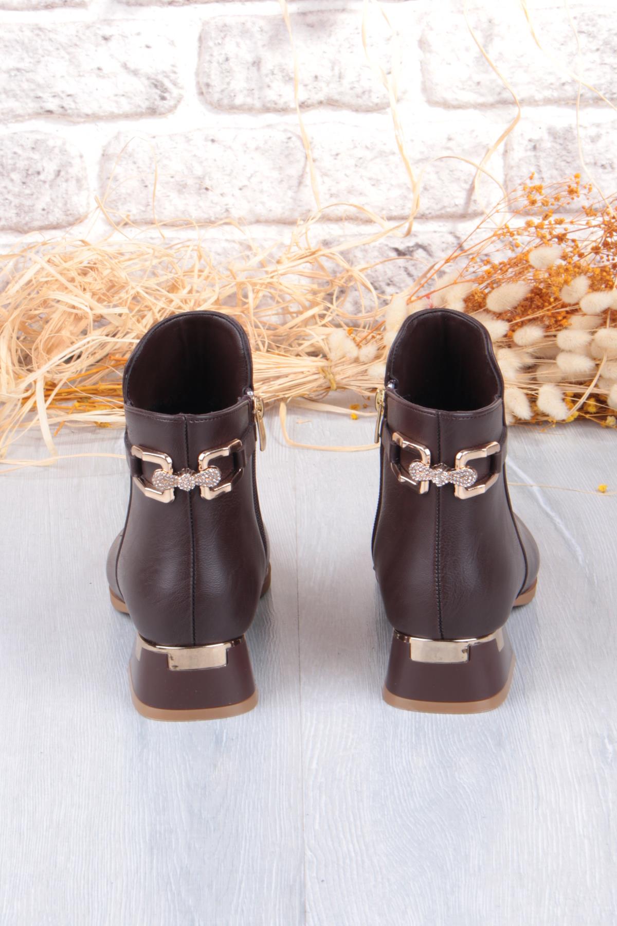 573102 Toka Detaylı Burnu Sivri 3 Cm Kalın Topuk Fermuarlı Kadın Bot - Görsel 6