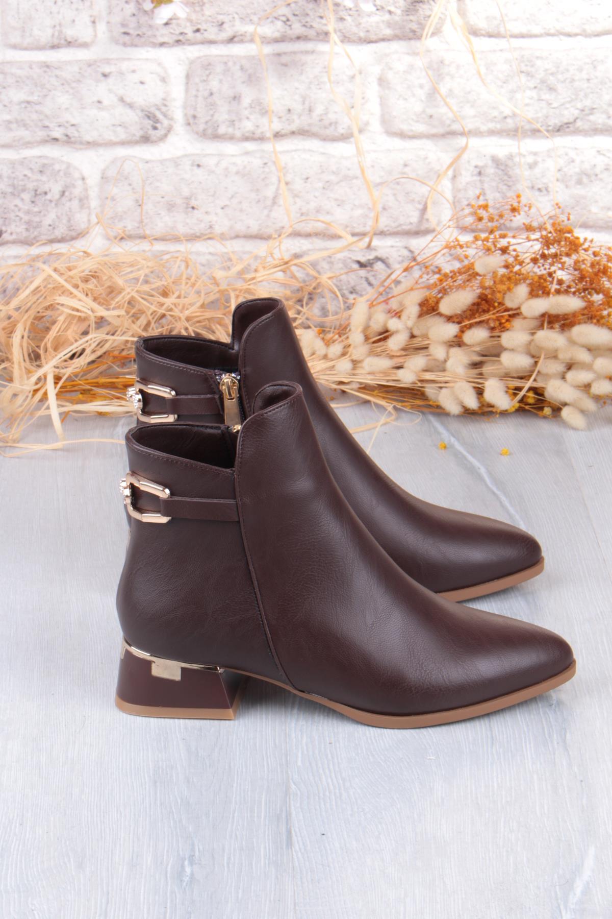 573102 Toka Detaylı Burnu Sivri 3 Cm Kalın Topuk Fermuarlı Kadın Bot - Görsel 8