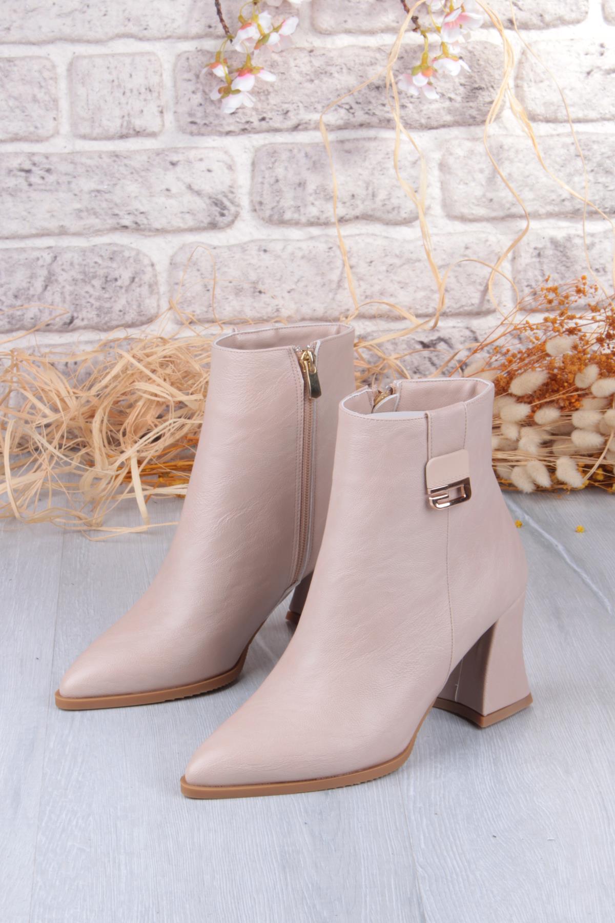 573205 Toka Detaylı Burnu Sivri 7 Cm KalınTopuk Fermuarlı Kadın Bot - Görsel 7