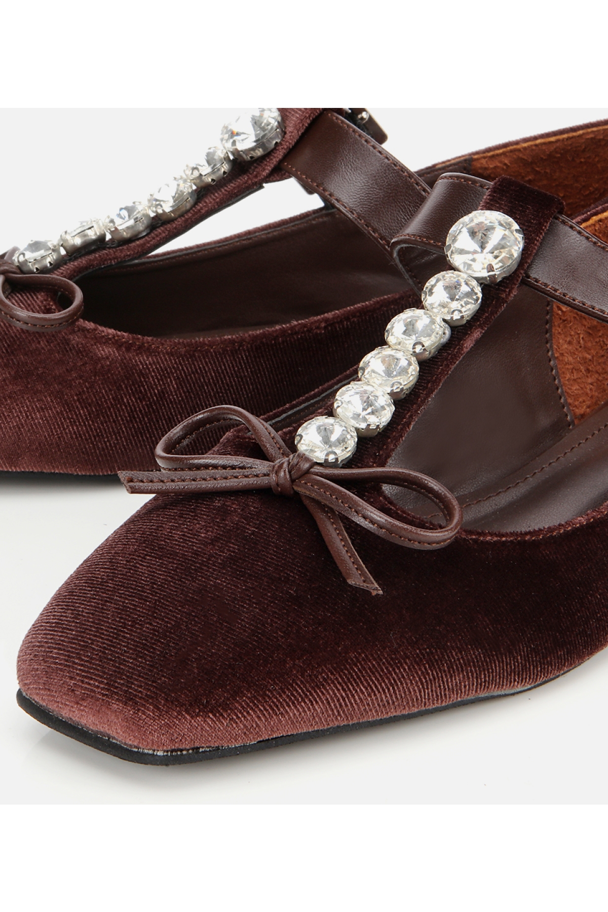 Kadın Kahverengi Kadife Taşlı Fiyonk Detaylı Babet - Görsel 3