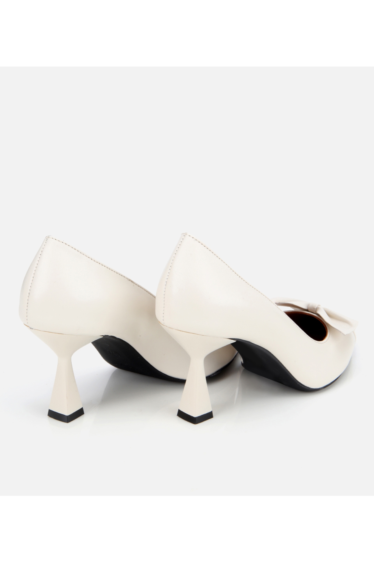 Kadın Deri Ekru Fiyonk Detaylı İnce Topuklu Stiletto - Görsel 4