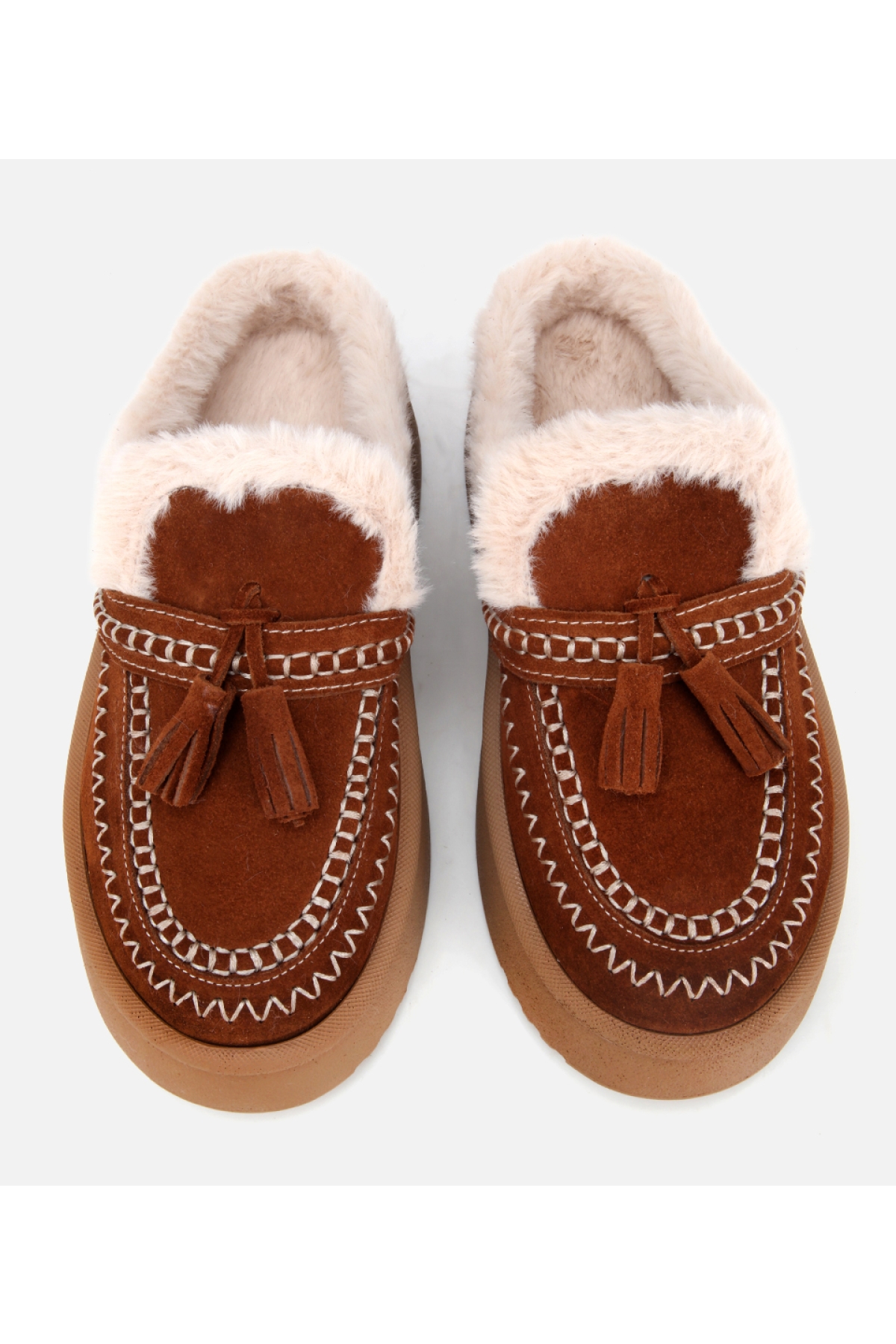 Kadın Süet Deri Kahverengi İçi Kürklü Püskül Detaylı Düz Terlik - Görsel 7