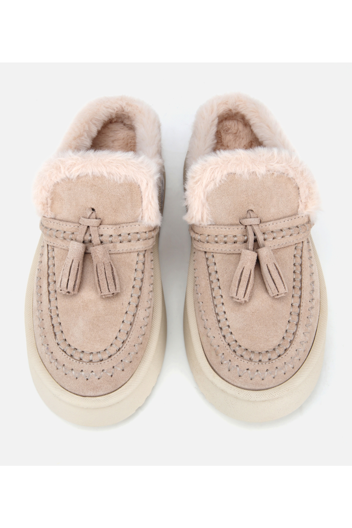 Kadın Süet Deri Bej İçi Kürklü Püskül Detaylı Düz Terlik - Görsel 7