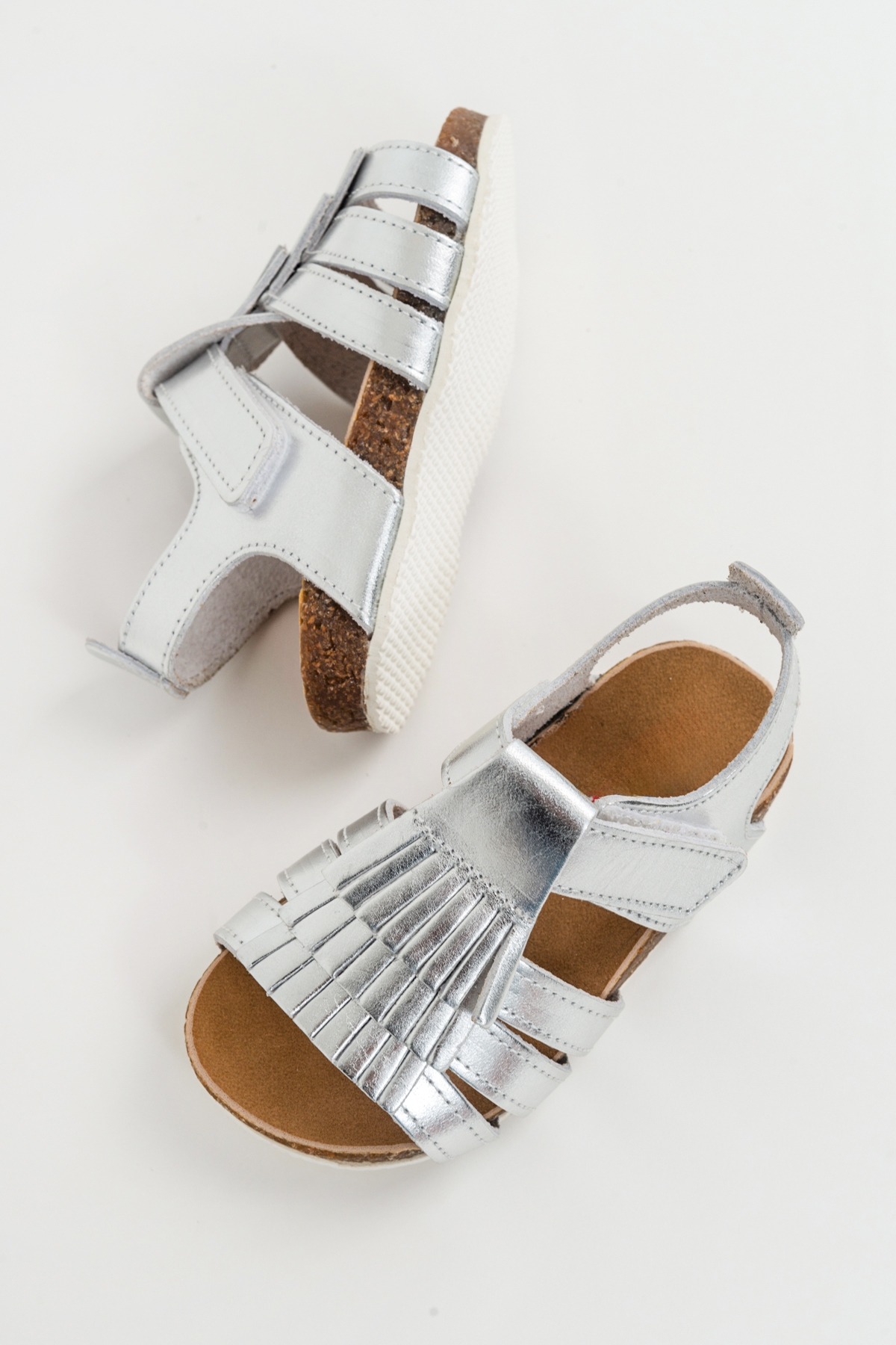 Kız Çocuk Gümüş Deri Ortopedik Destekli Çocuk Sandalet - Görsel 4