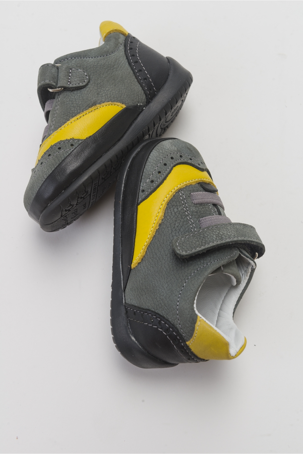 Erkek Çocuk Gri Hakiki Deri İlk Adım Günlük Ayakkabı - Görsel 4