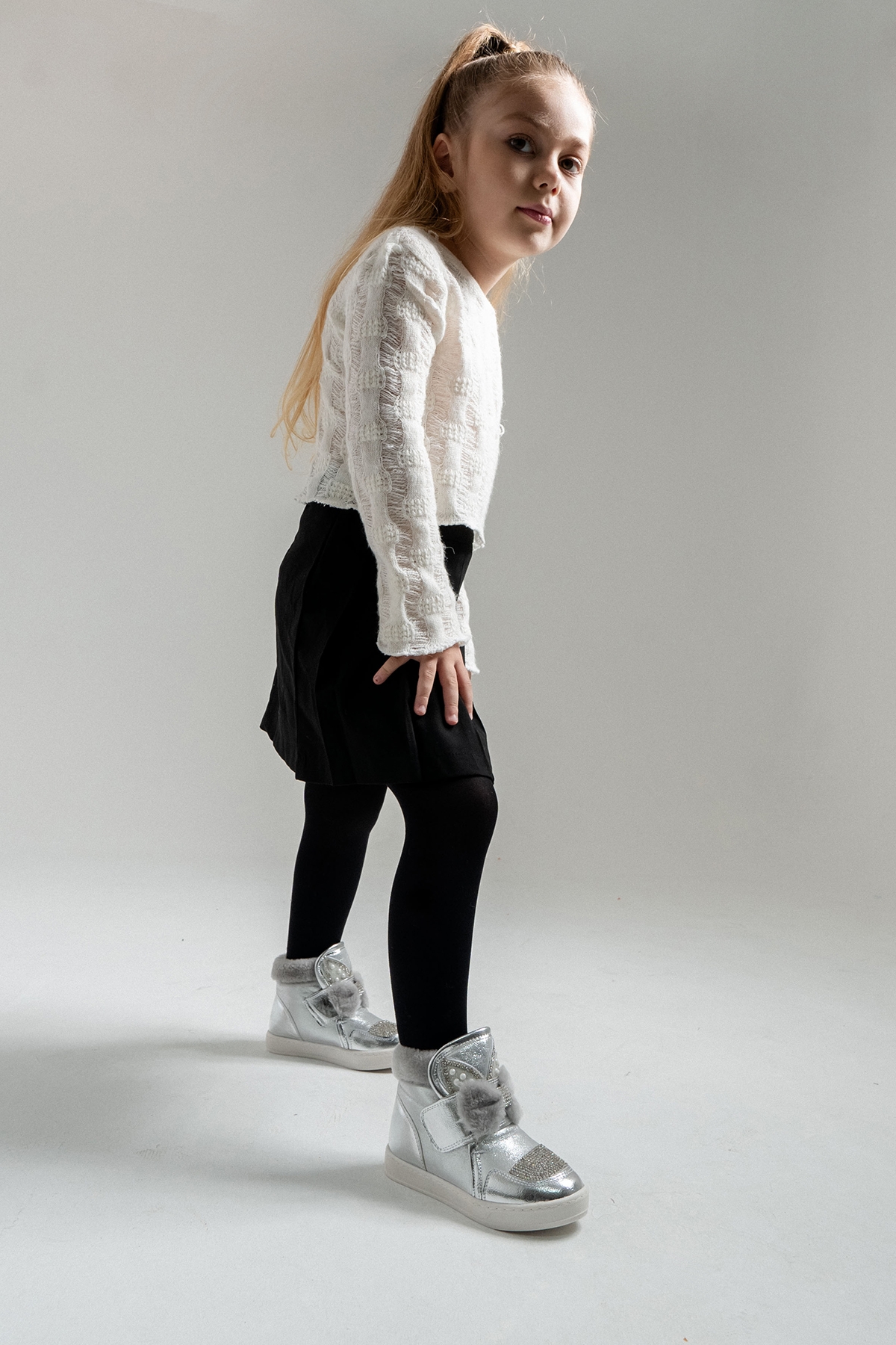 Kız Çocuk Gümüş Suni Deri Anatomik Taşlı Günlük Bot - Görsel 2