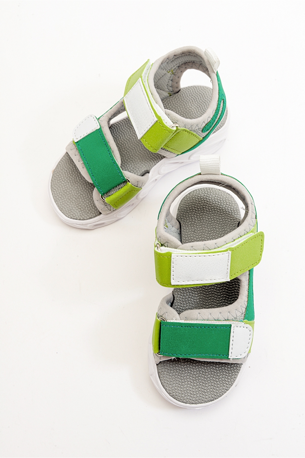 Erkek Çocuk Yeşil Işıklı Anatomik Hafif Spor Sandalet - Görsel 4