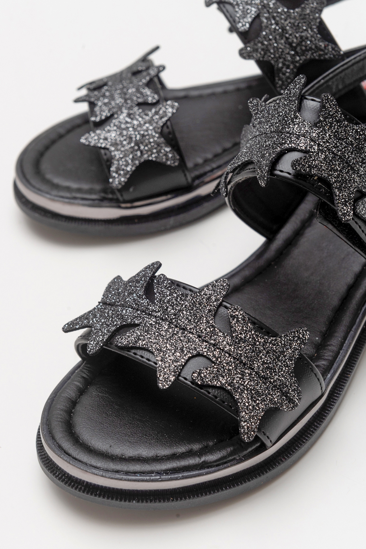 Kız Çocuk Siyah Anatomik Hafif Günlük Sandalet - Görsel 3