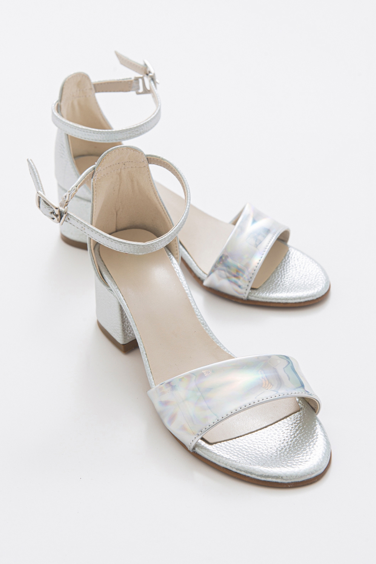 Kız Çocuk Gümüş Topuklu Abiye Ayakkabı - Görsel 2