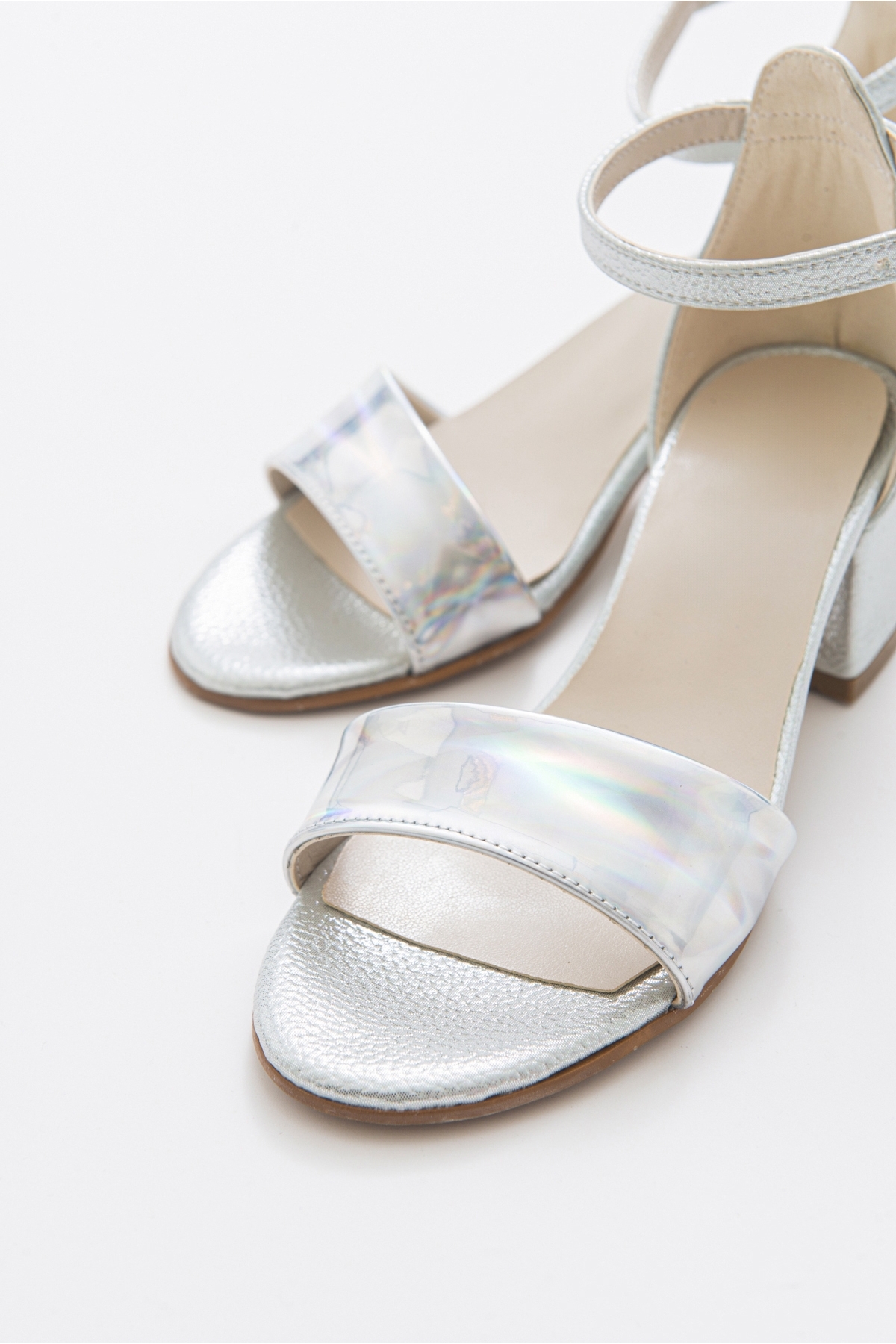 Kız Çocuk Gümüş Topuklu Abiye Ayakkabı - Görsel 3