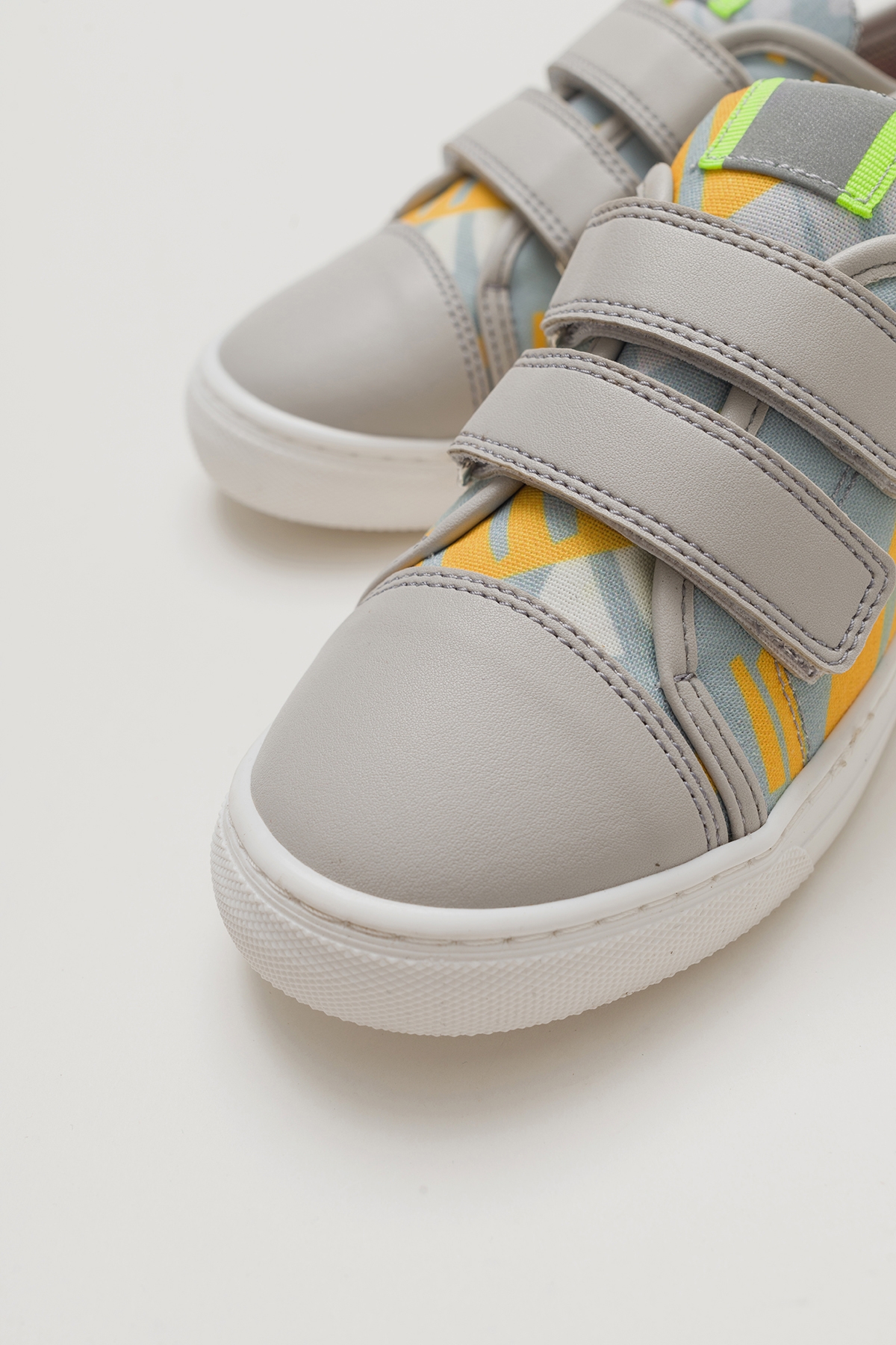 Erkek Çocuk Gri Sneaker Ayakkabı - Görsel 3