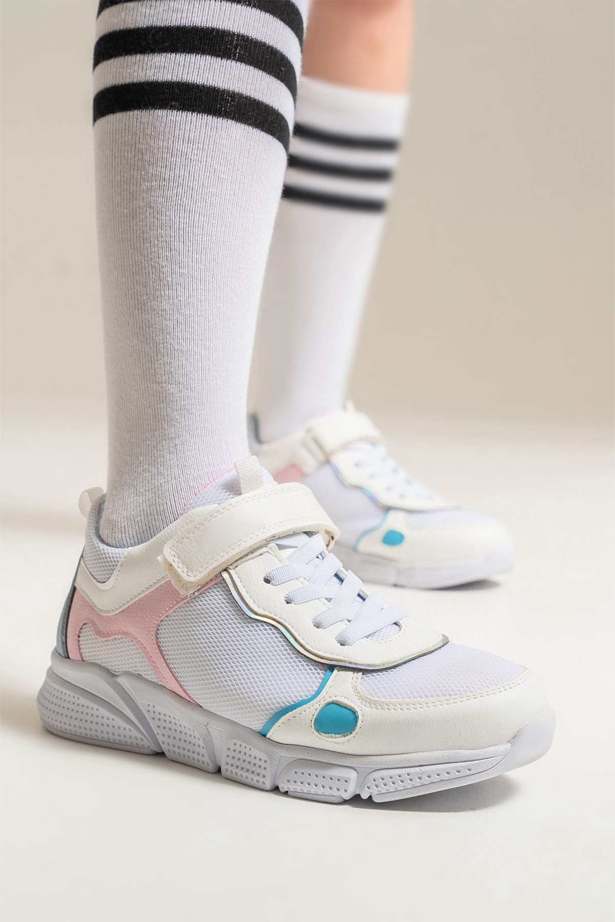 Kız Çocuk Beyaz Günlük Spor Ayakkabı - Görsel 2