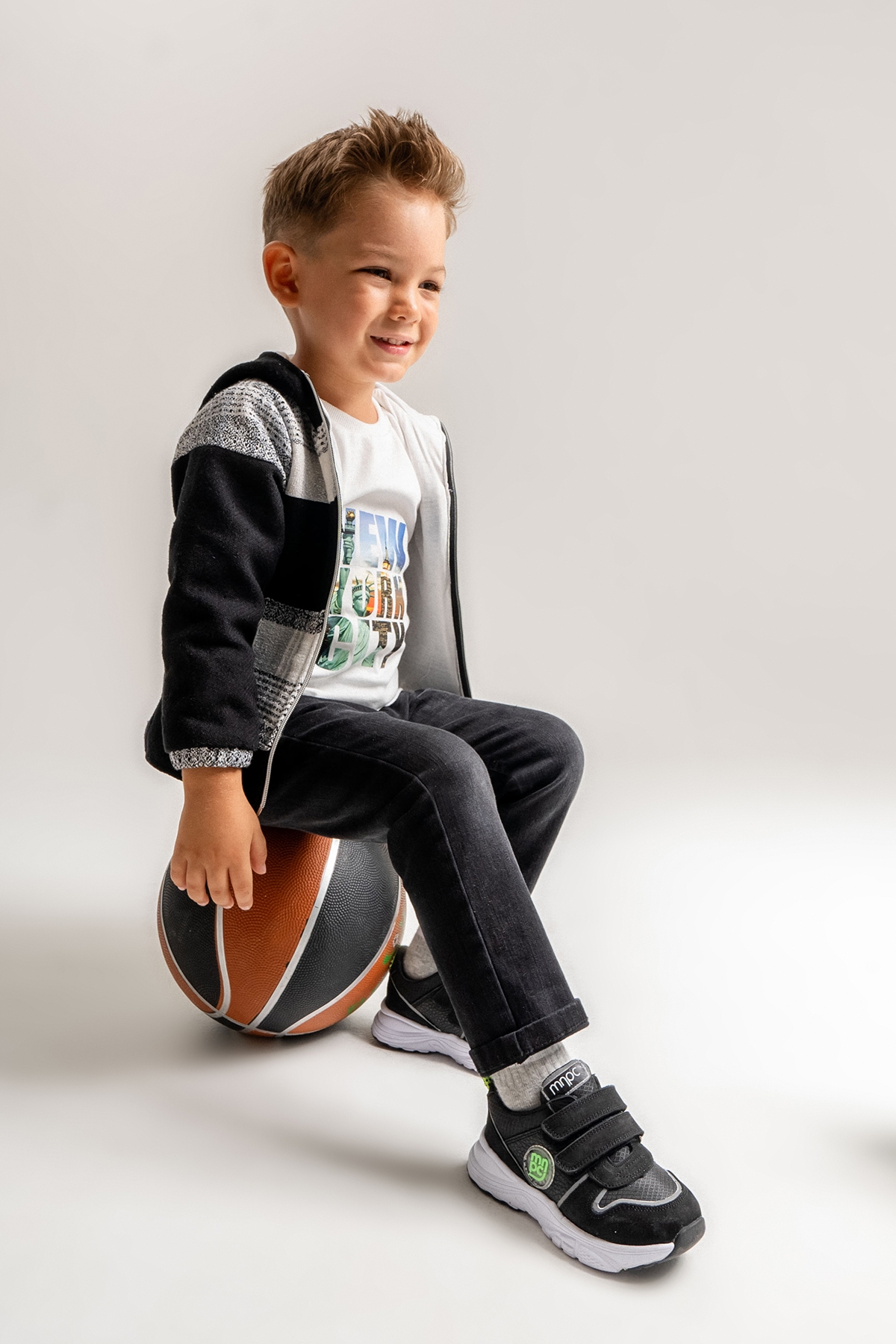 Erkek Çocuk Siyah Hakiki Deri Anatomik Günlük Ayakkabı - Görsel 2