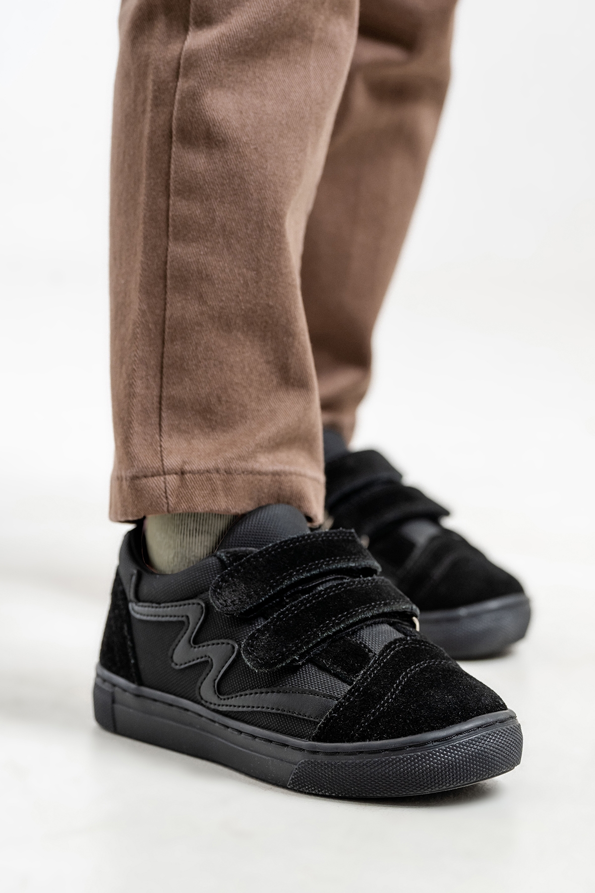 Erkek Çocuk Siyah Hakiki Deri Günlük Anatomik Ayakkabı - Görsel 2