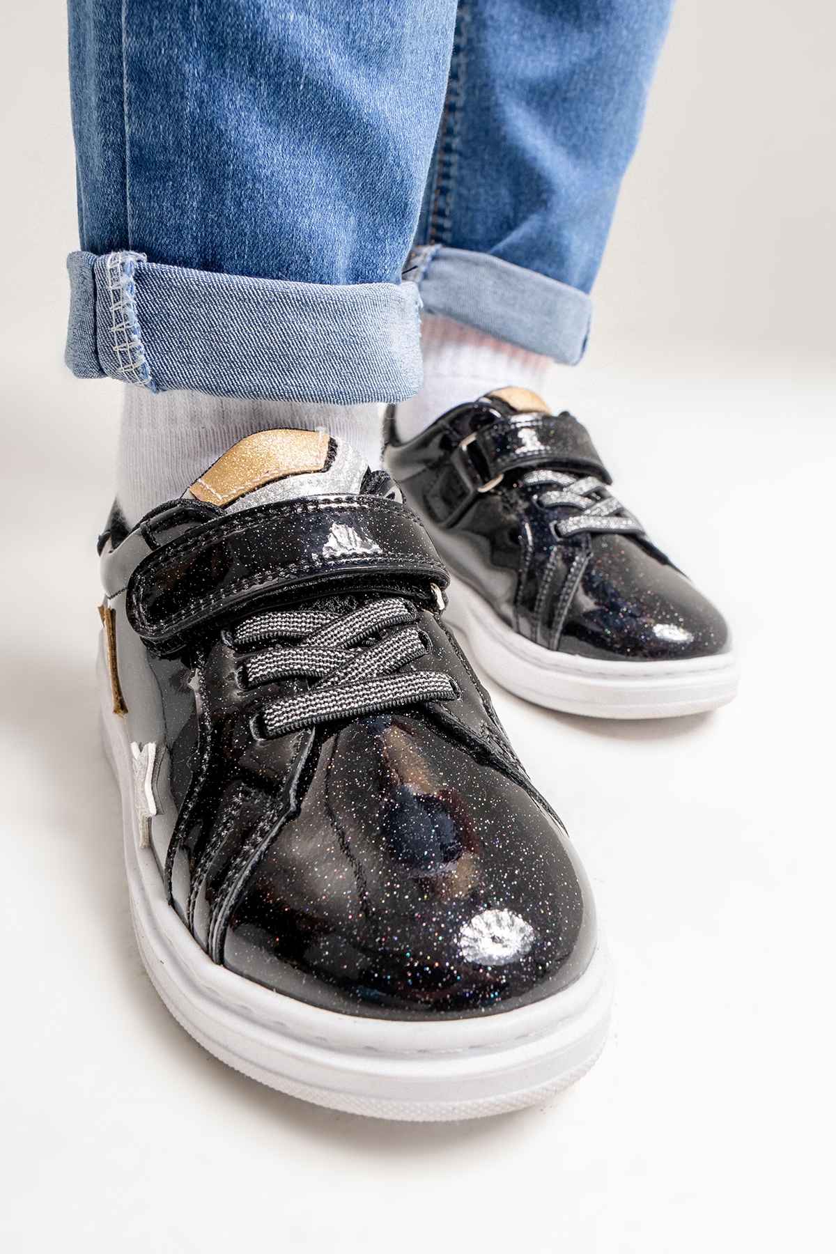 Kız Çocuk Siyah Simli Rugan Deri Anatomik Günlük Ayakkabı - Görsel 6