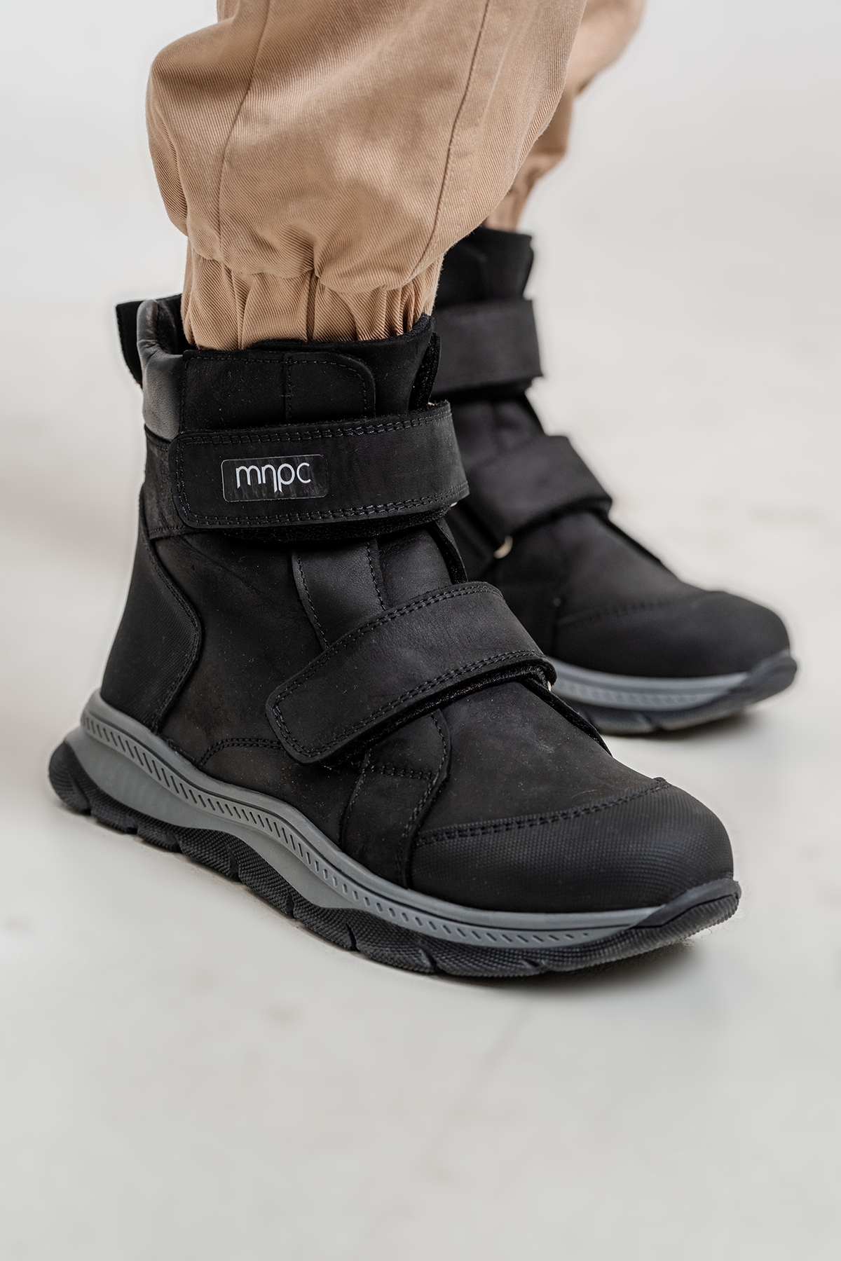 Erkek Çocuk Siyah Hakiki Deri Anatomik Günlük Bot - Görsel 2