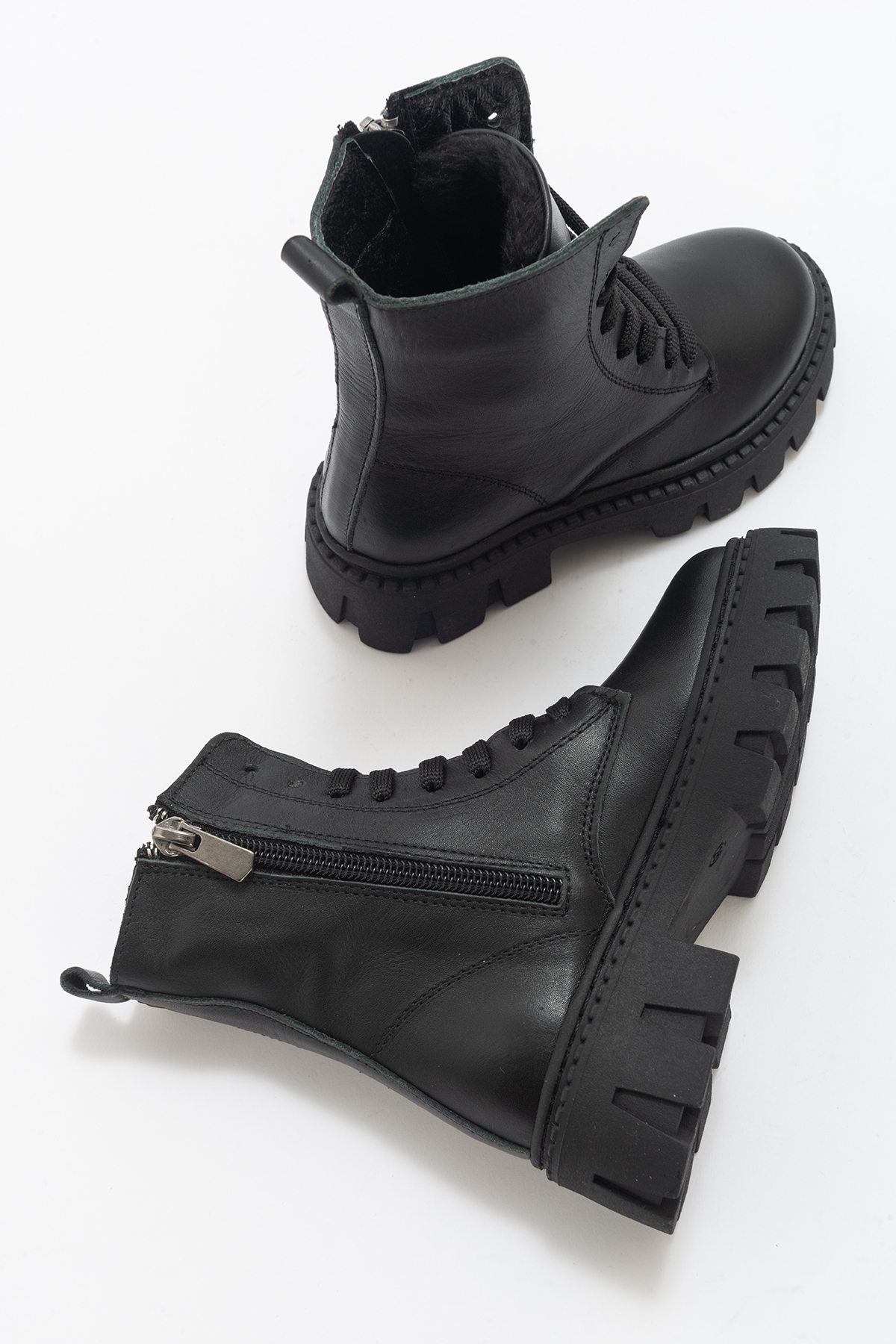 Kız Çocuk Siyah Hakiki Deri Anatomik Postal - Görsel 6