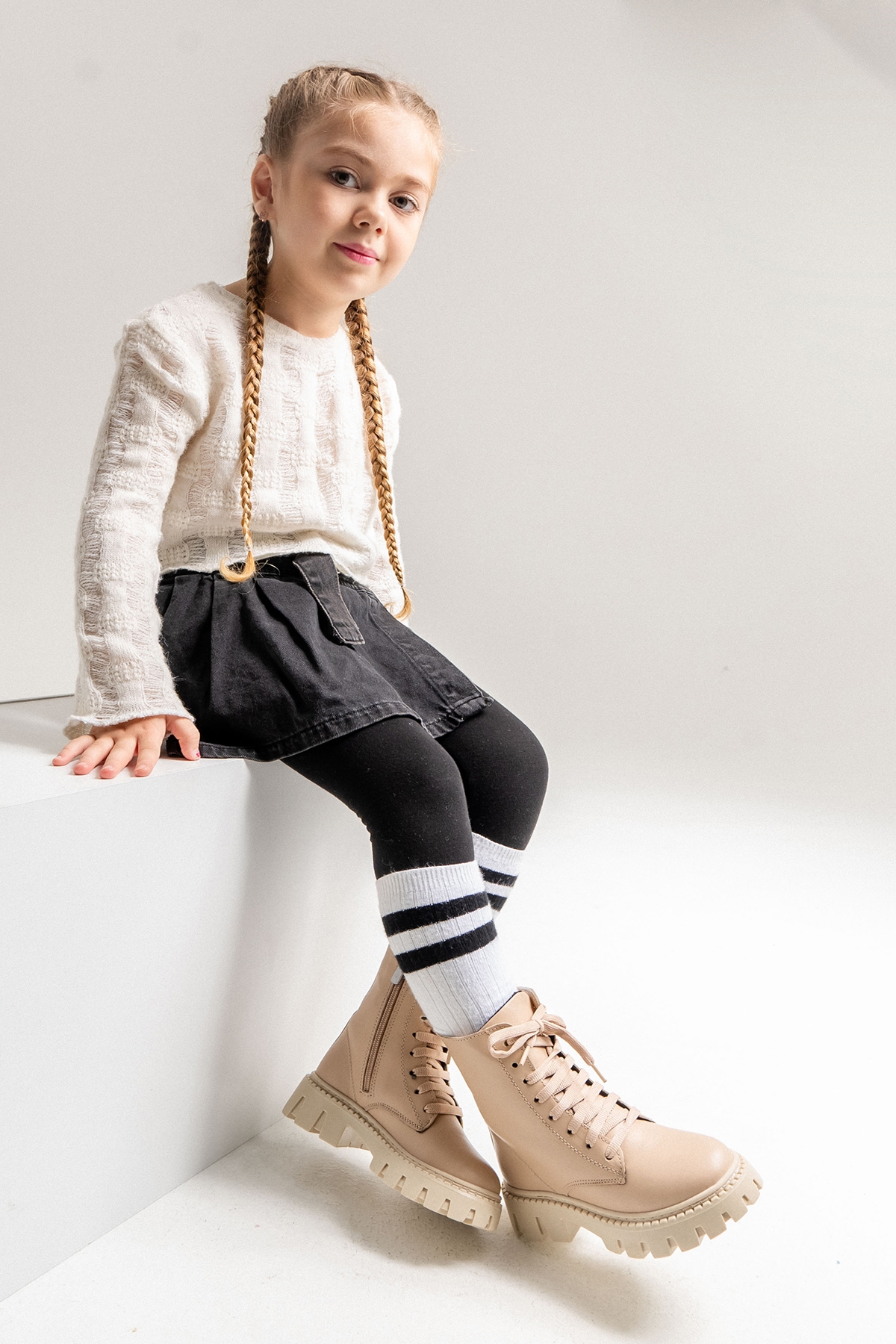 Kız Çocuk Bej Hakiki Deri Anatomik Postal - Görsel 3