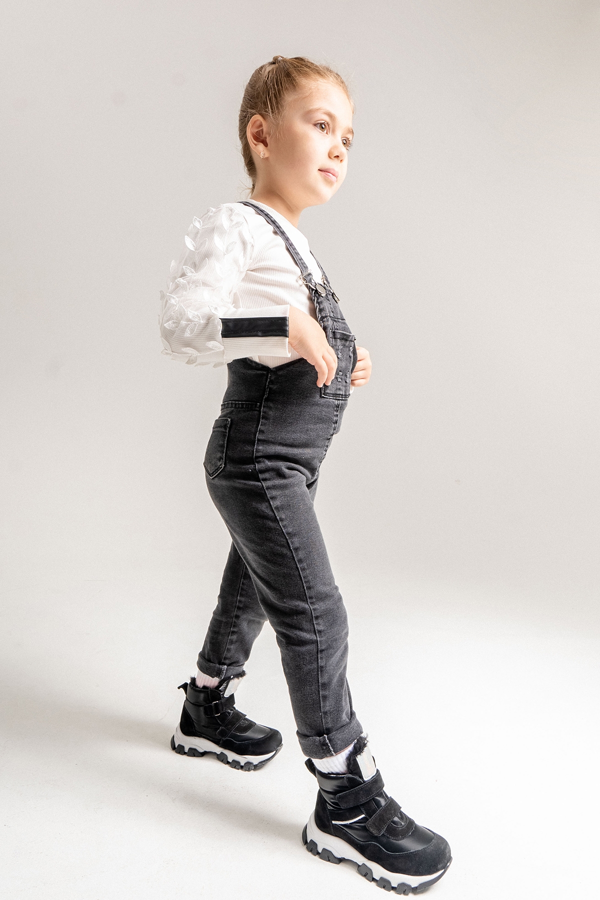 Kız Çocuk Siyah Hakiki Deri Anatomik Günlük Bot - Görsel 2