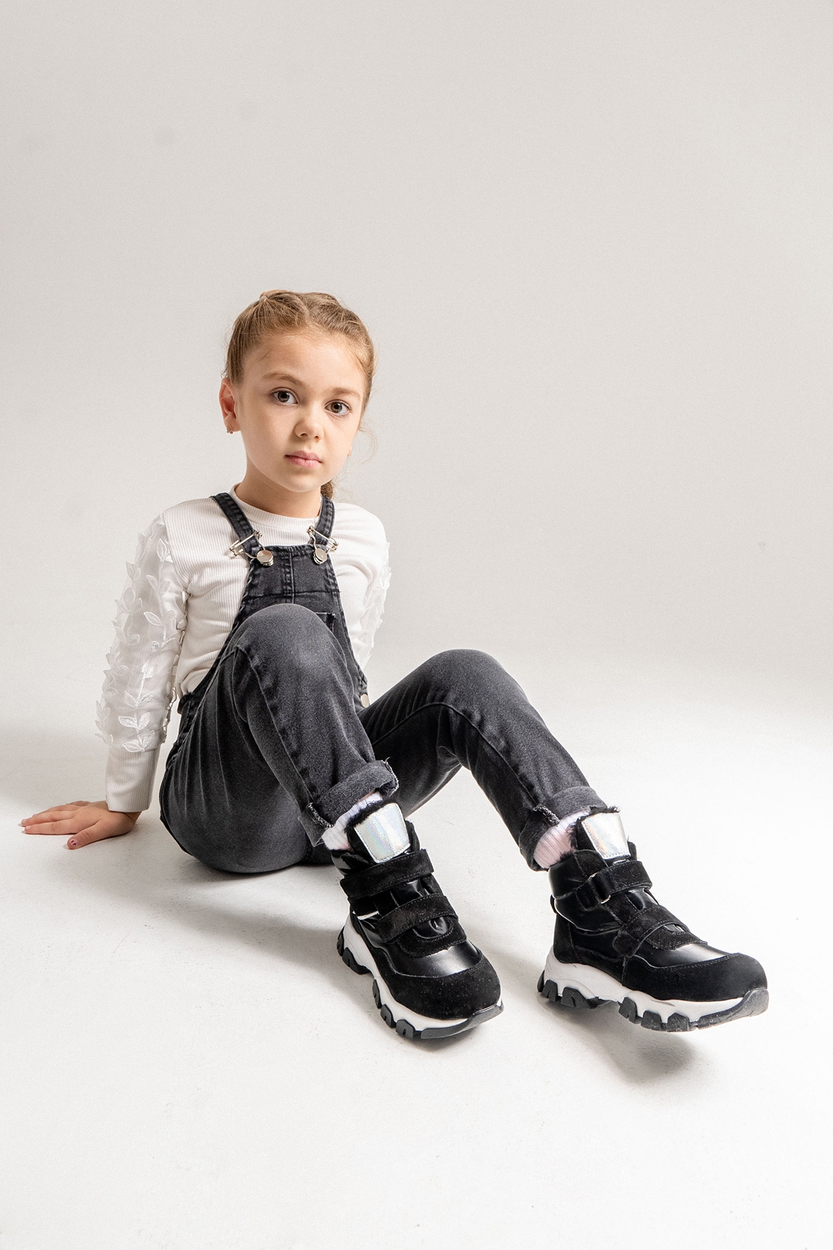 Kız Çocuk Siyah Hakiki Deri Anatomik Günlük Bot - Görsel 3