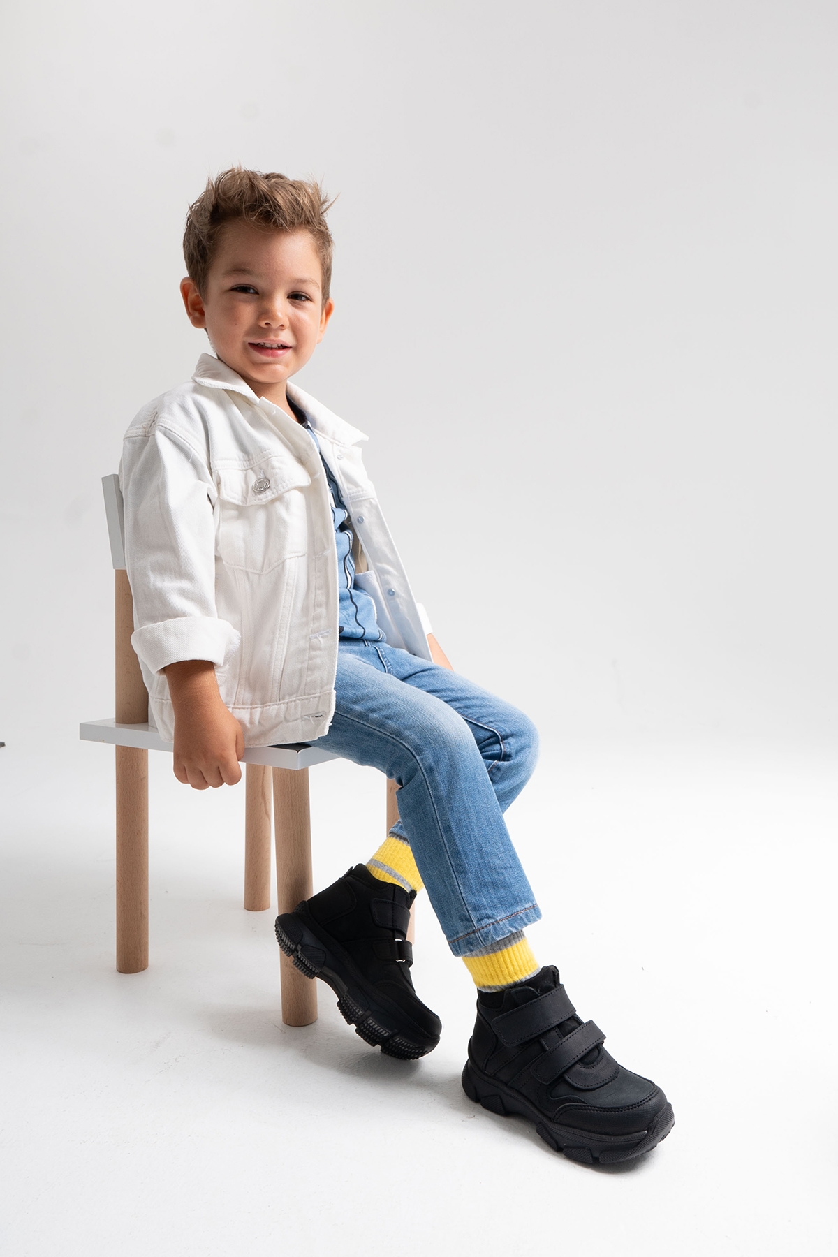 Erkek Çocuk Siyah Hakiki Deri Anatomik Günlük Bot - Görsel 3