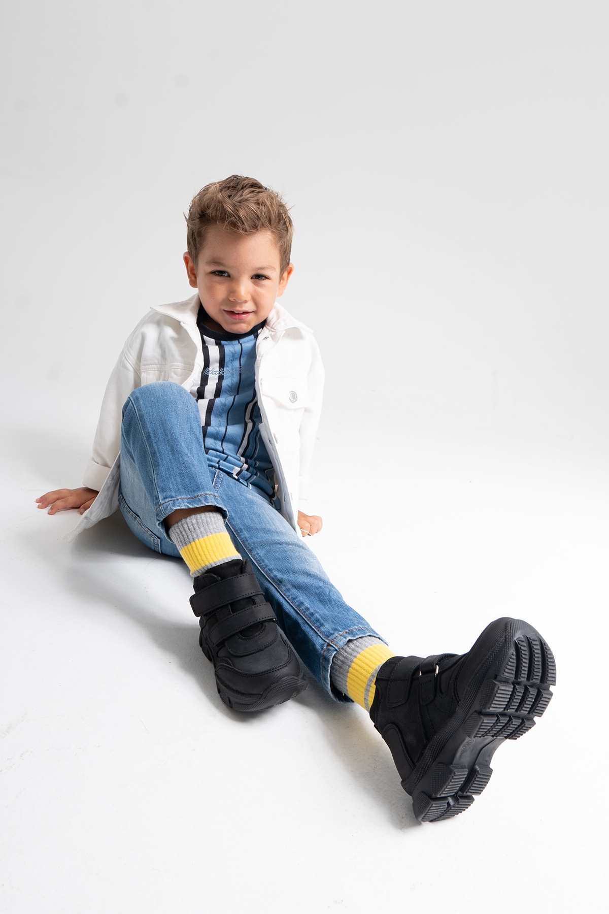 Erkek Çocuk Siyah Hakiki Deri Anatomik Günlük Bot - Görsel 4