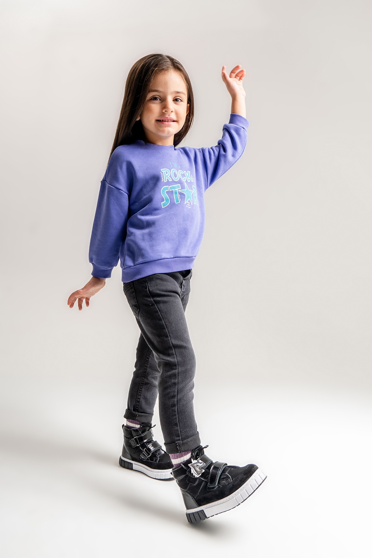 Kız Çocuk Siyah Hakiki Deri Anatomik Günlük Bot - Görsel 2