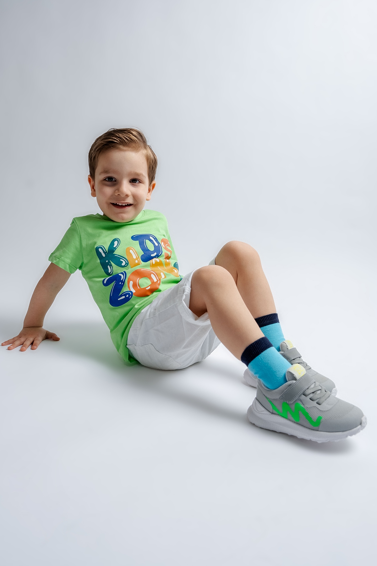 Erkek Çocuk Gri Spor Ayakkabı - Görsel 2