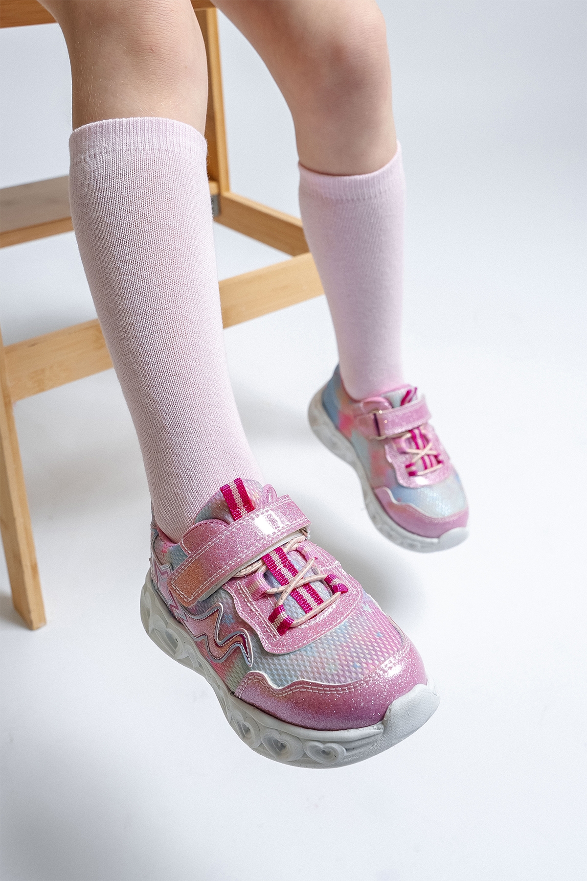 Kız Çocuk Pudra Işıklı Spor Ayakkabı - Görsel 4