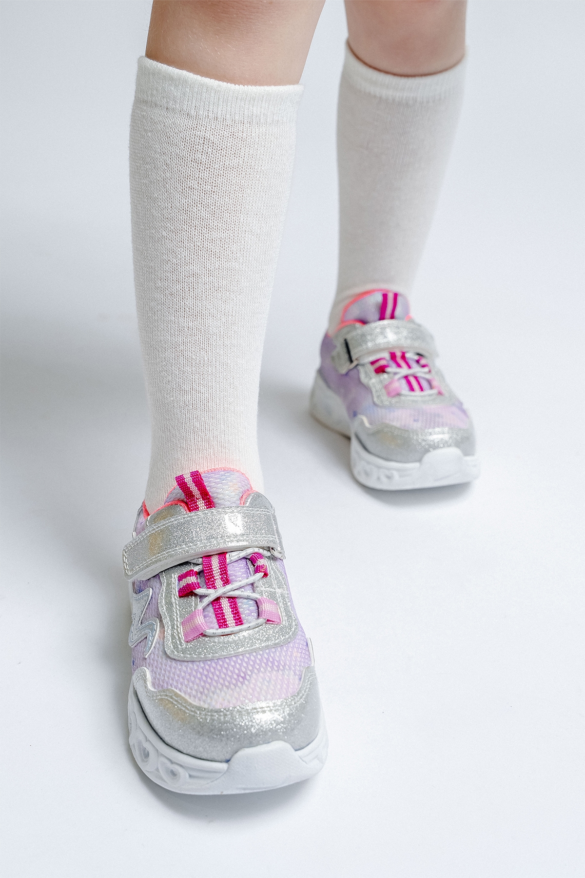 Kız Çocuk Gümüş Işıklı Spor Ayakkabı - Görsel 5