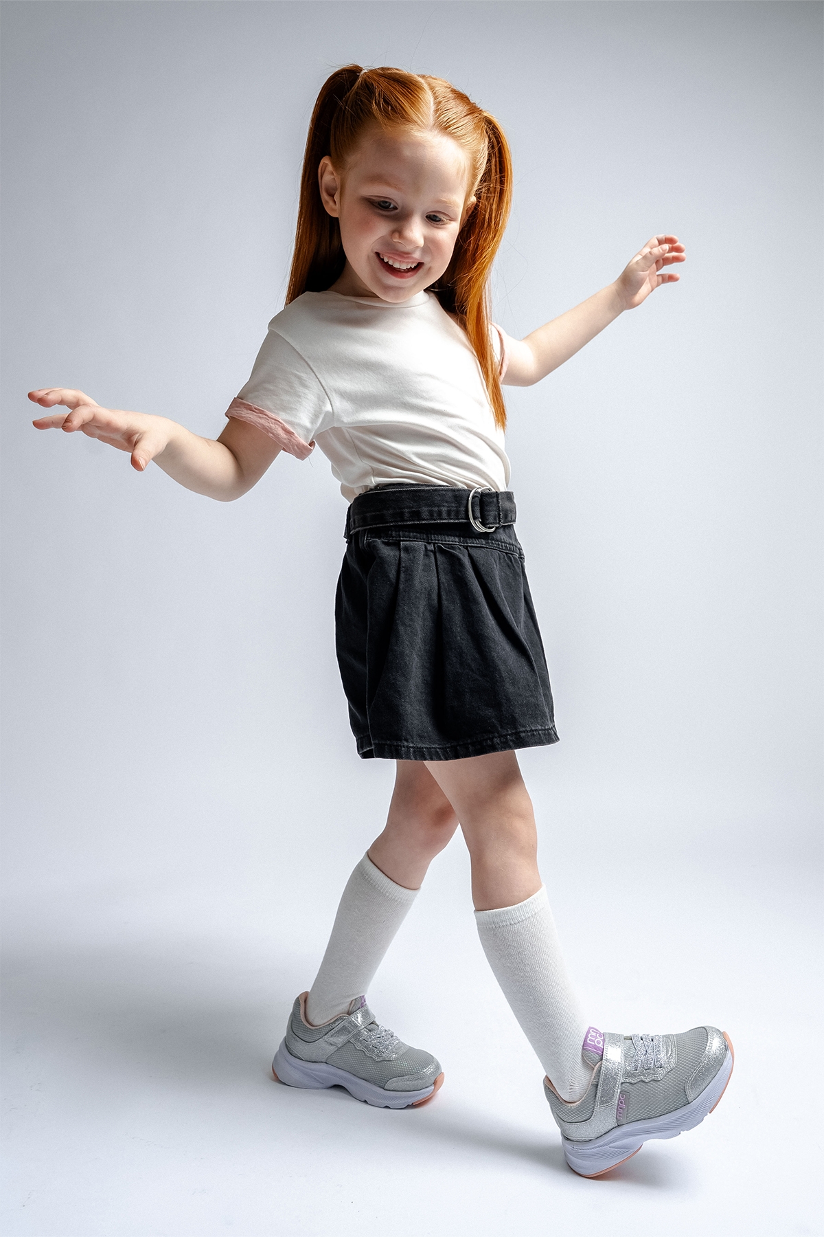 Kız Çocuk Gümüş Günlük Spor Ayakkabı - Görsel 2