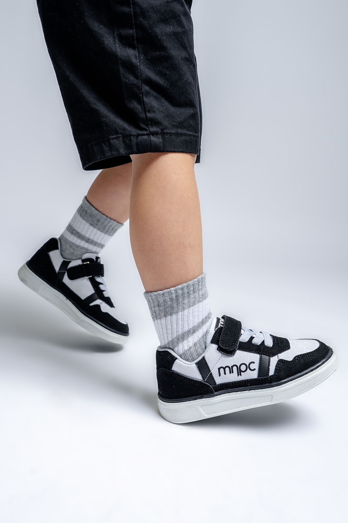 Erkek Çocuk Siyah Günlük Ayakkabı - Görsel 3