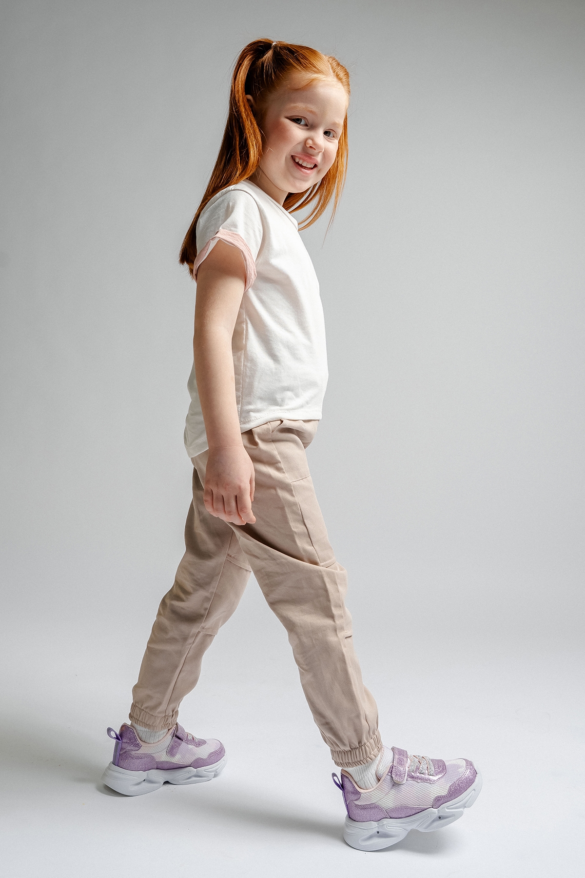 Kız Çocuk Lila Işıklı Spor Ayakkabı - Görsel 3